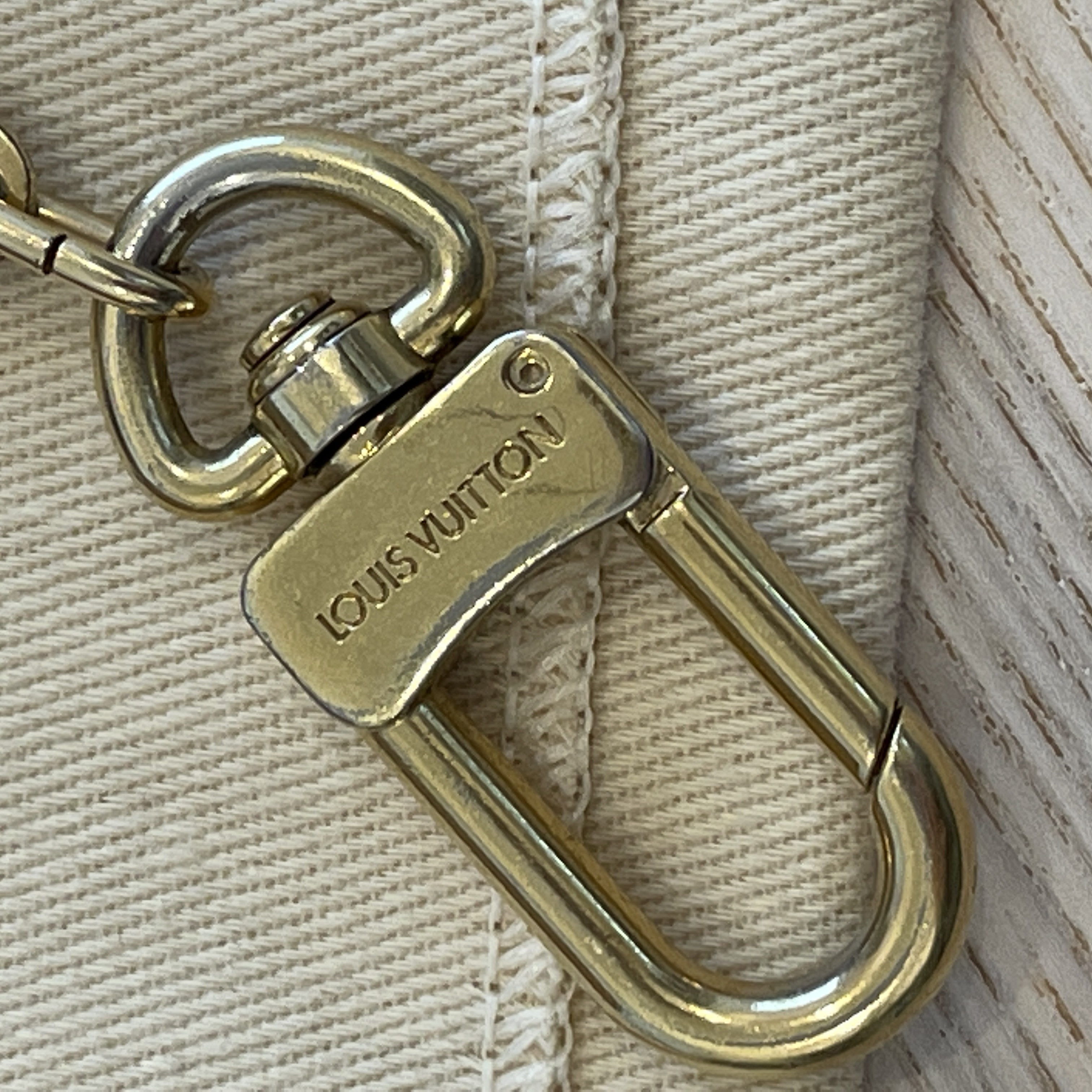 Louis Vuitton Pochette Extender Key Ring Chain Gold 43716