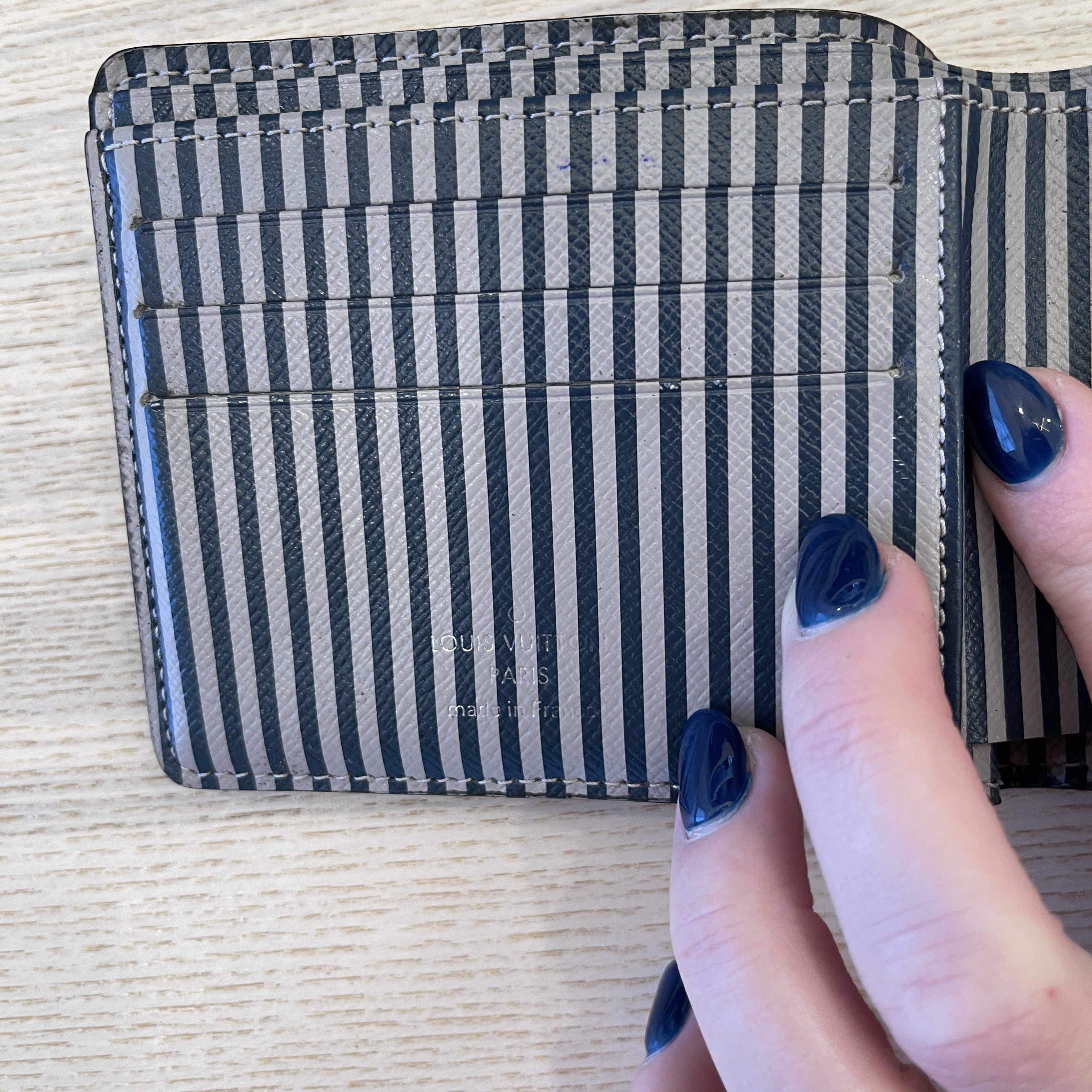 Authentic Louis Vuitton Damier Graphite Long GM double snap wallet on – Bag  Babes Boutique LLC