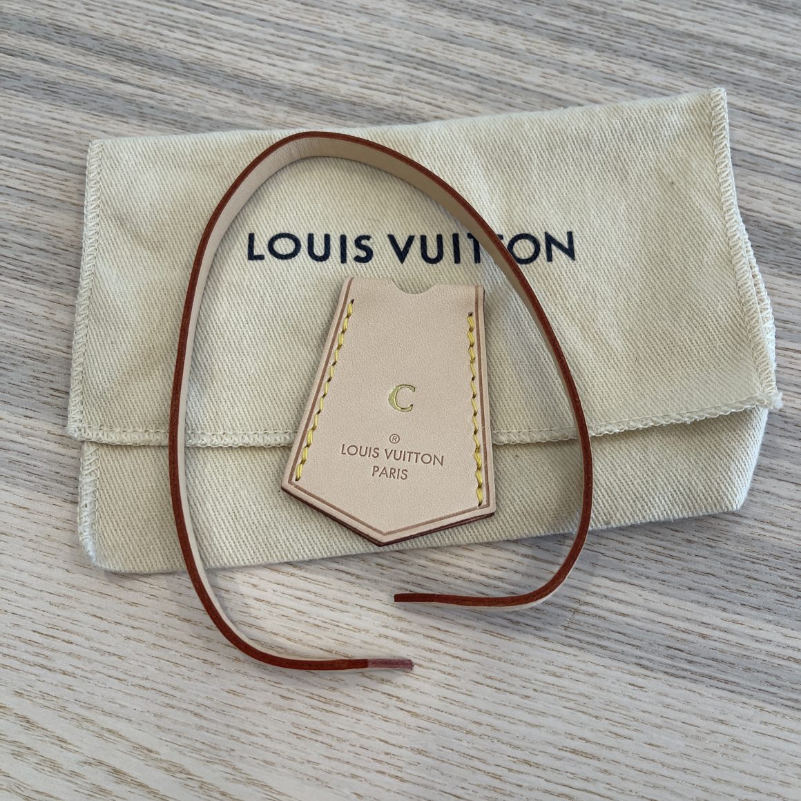 Accessories  Iso Louis Vuitton Clochette Key Bell Damier Ebene