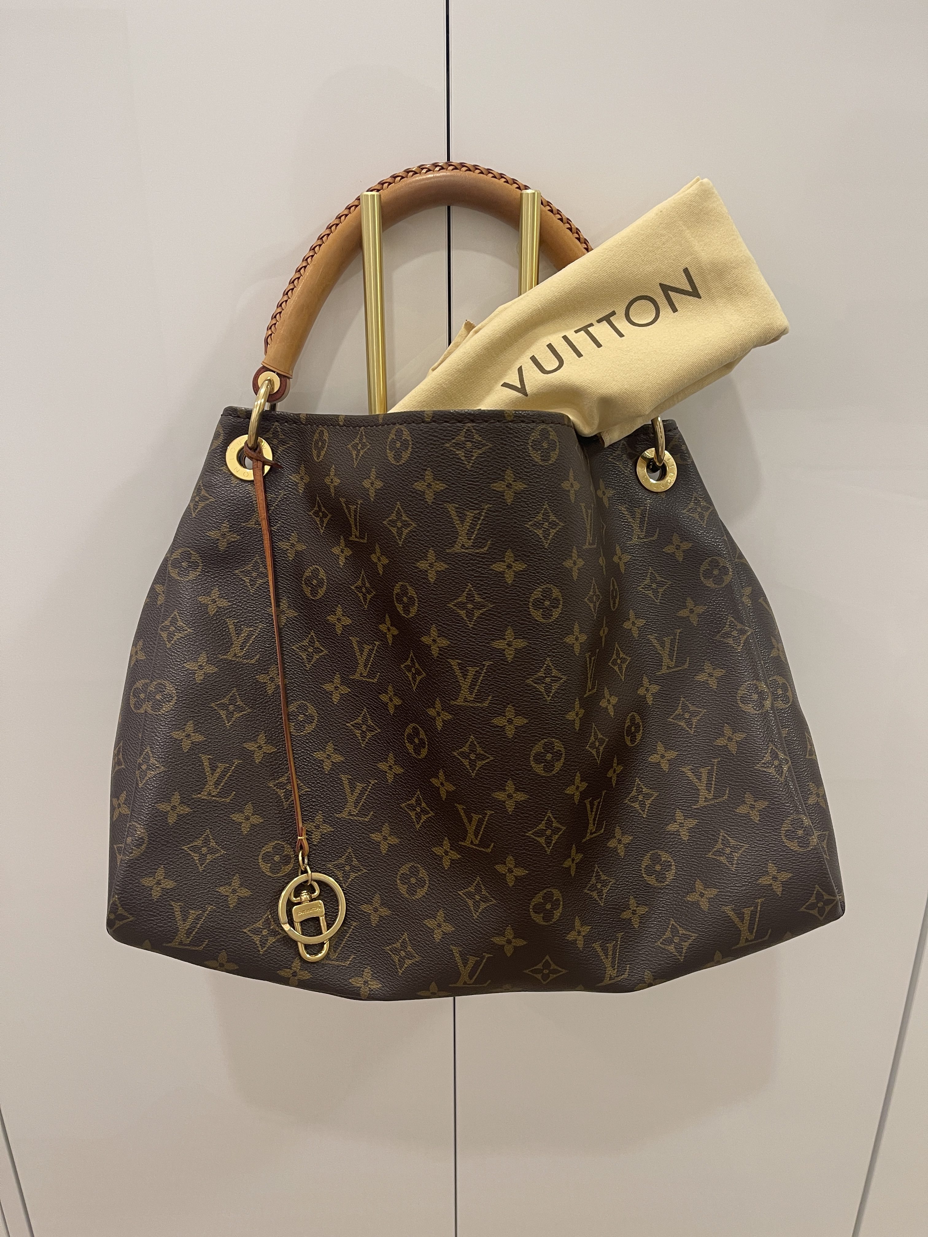 Louis Vuitton Cherry Monogram Gaia Hobo Artsy Bag 1115lv29