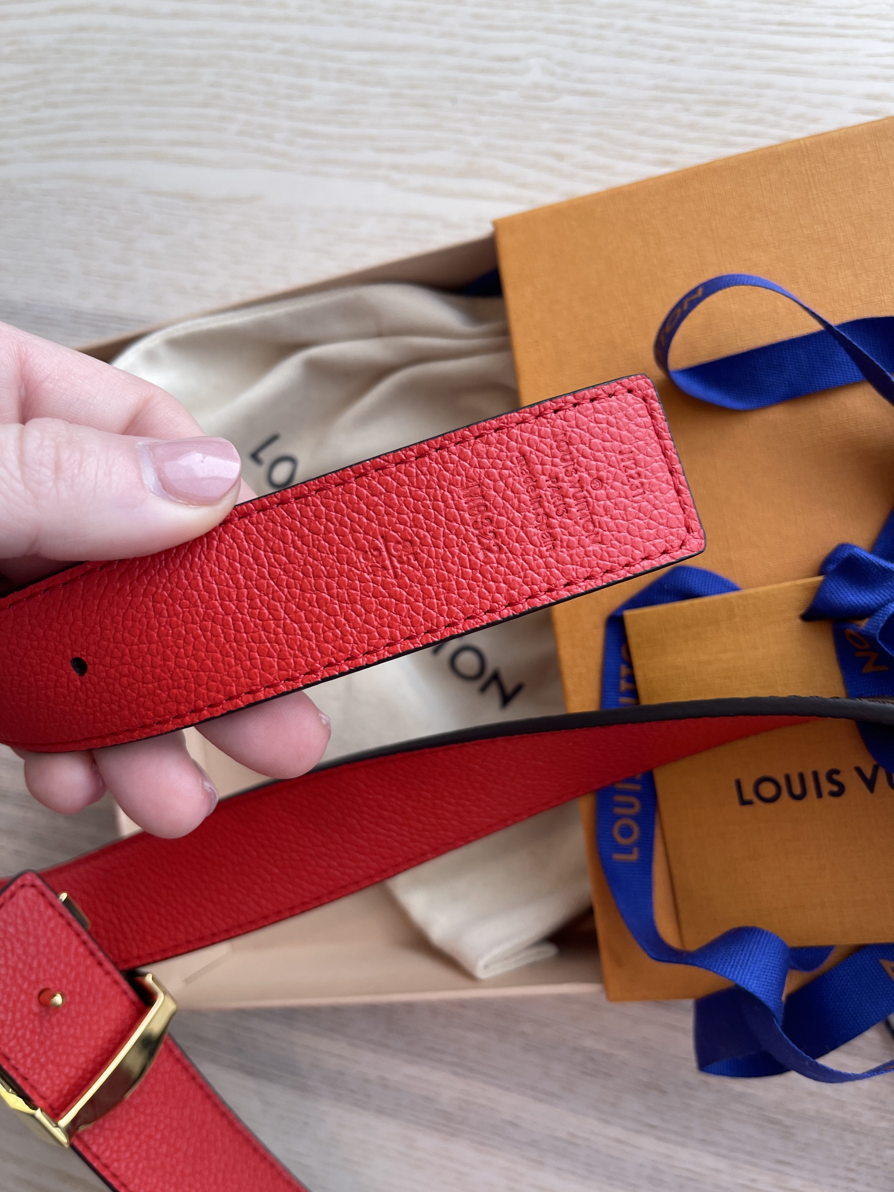 Louis Vuitton M9498U Monogram LV CE. 30 Rev. Red Belt Gold 90cm