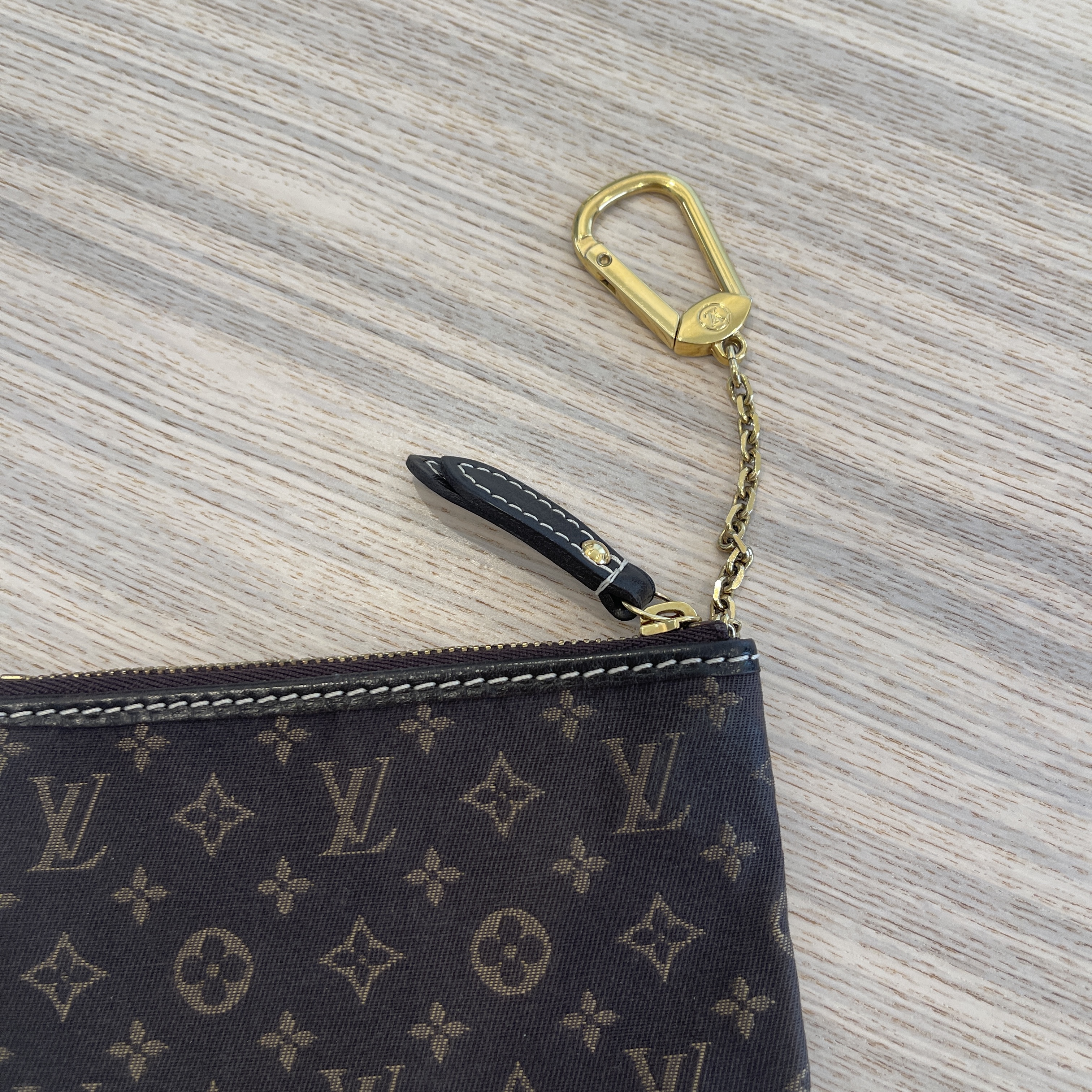 Louis Vuitton Key Pouch Mini Lin
