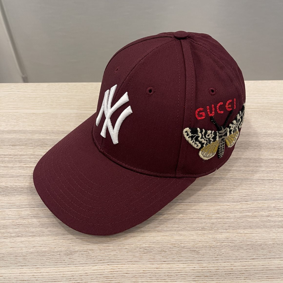 Gucci Fuchsia Velvet NY Yankees Baseball Hat Size 57-61