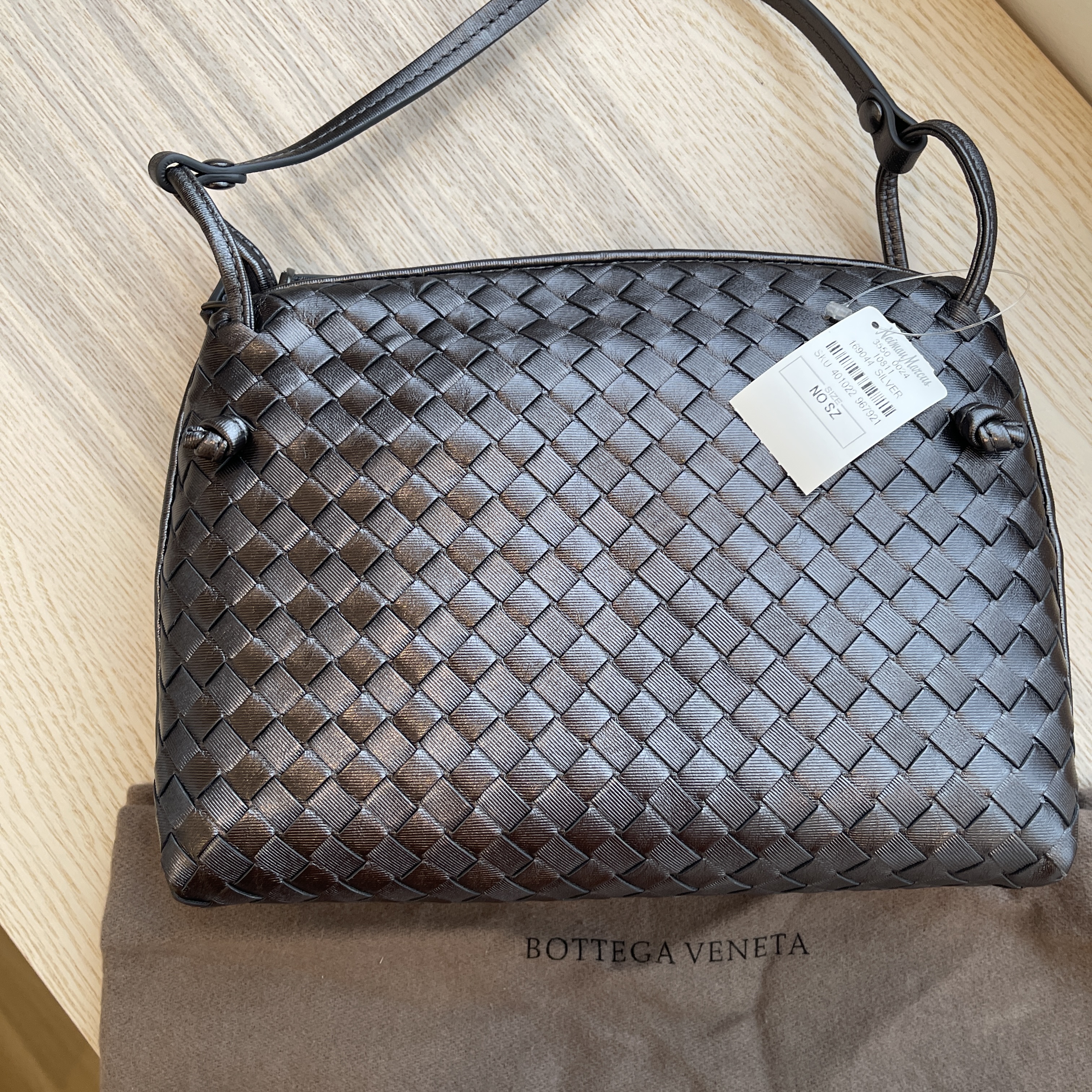 Nodini leather crossbody bag Bottega Veneta Silver in Leather - 34310342