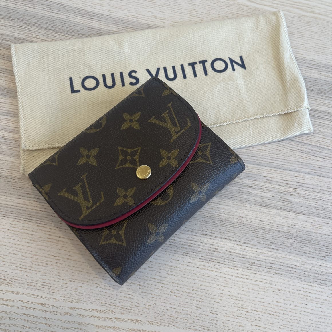 LOUIS VUITTON Ariane Monogram Canvas Wallet Brown/Fuchsia-US