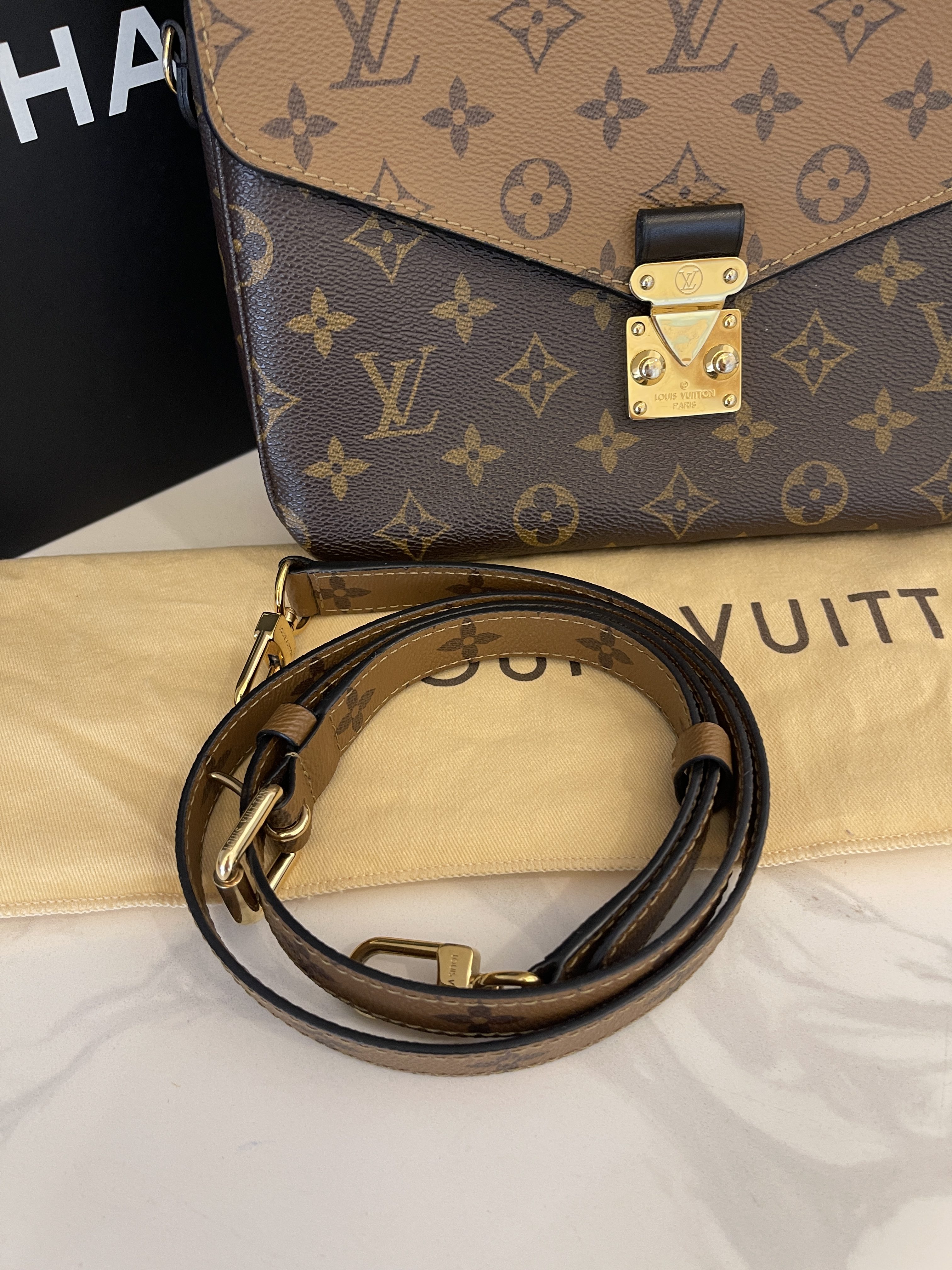 Louis Vuitton Pochette Metis Mini Epi Monogram Reverse 20*16*4cm M54990  PL2167