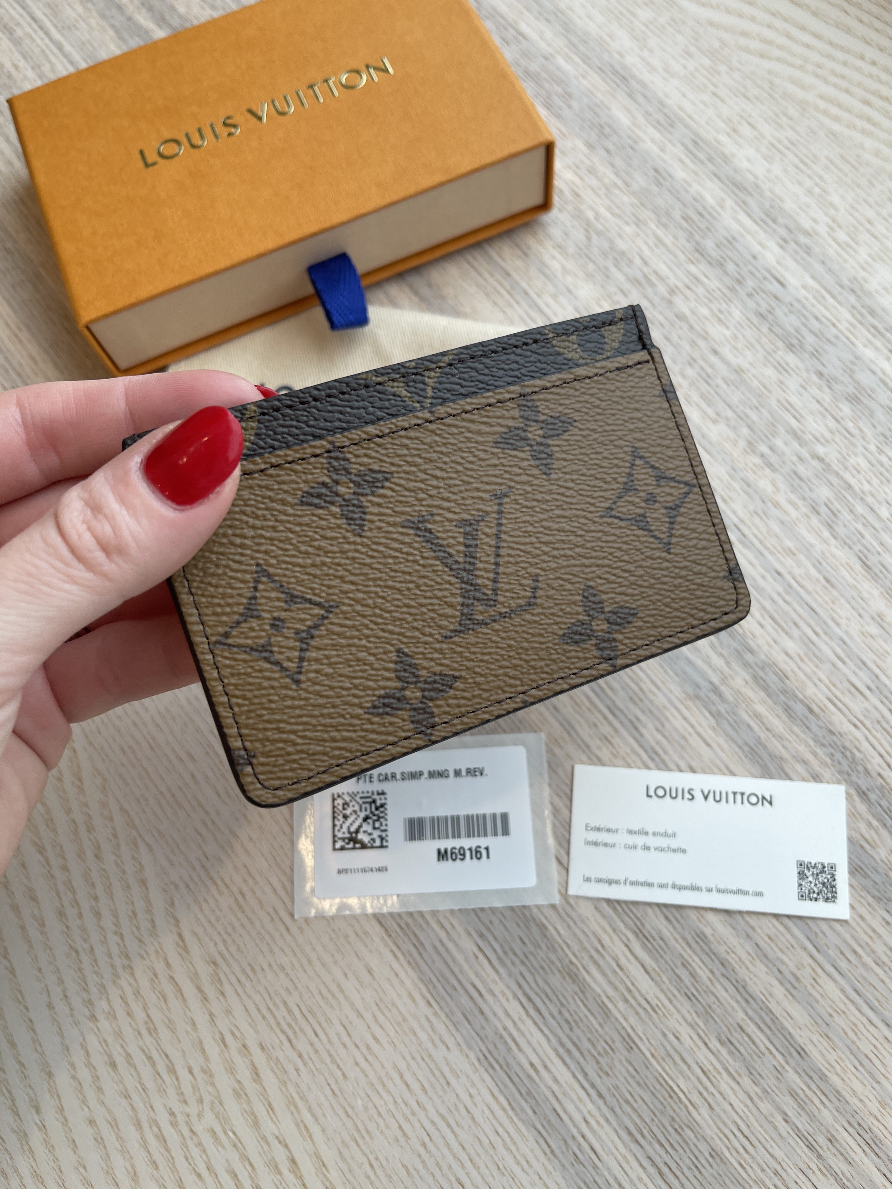 LOUIS VUITTON LV Card Holder in Monogram Reverse - 💯 AUTHENTIC