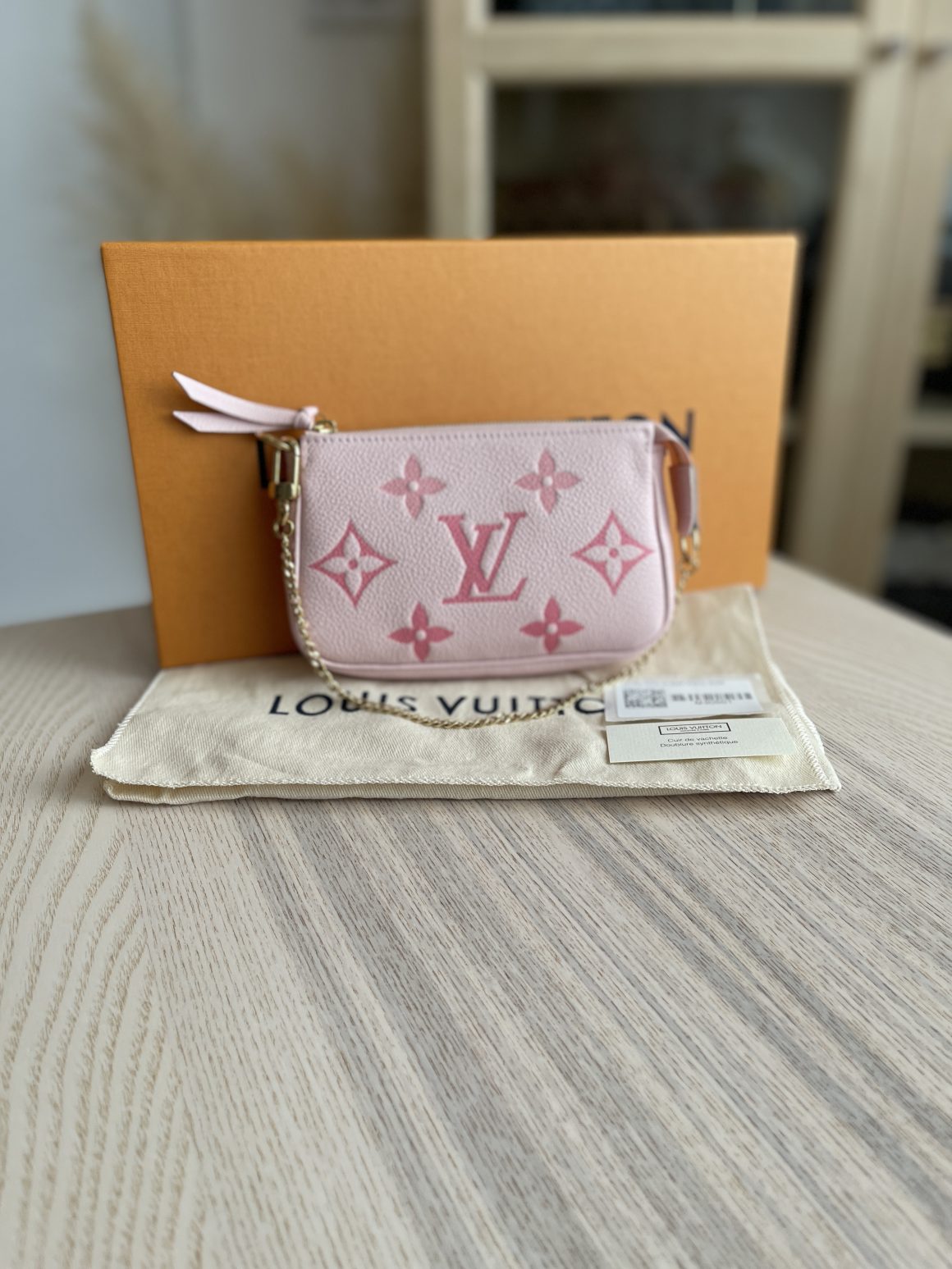 Louis Vuitton - Pochette Félicie - Pink Vernis Empreinte Leather - GHW