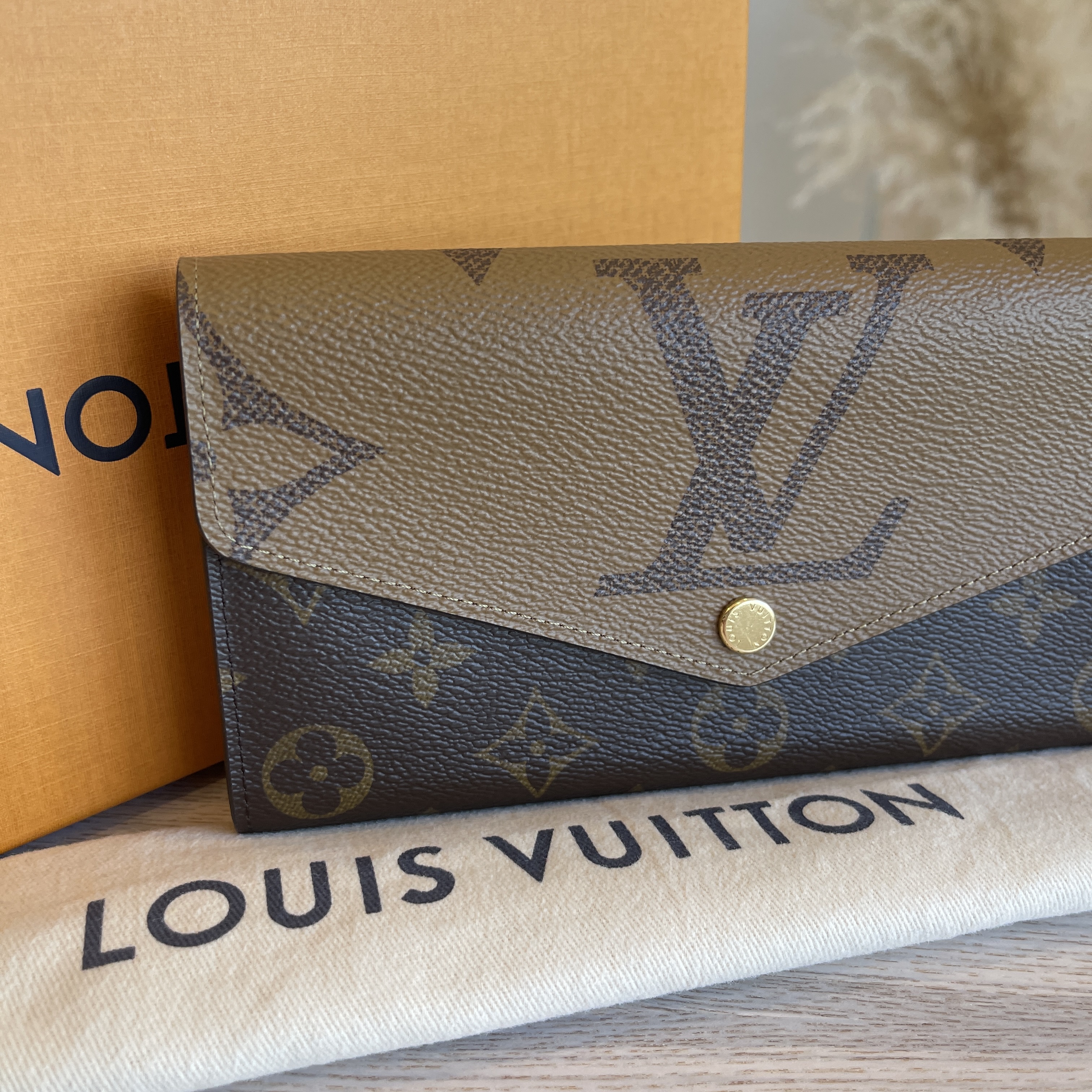 Louis Vuitton Sarah Wallet NM Reverse Monogram Giant and Monogram