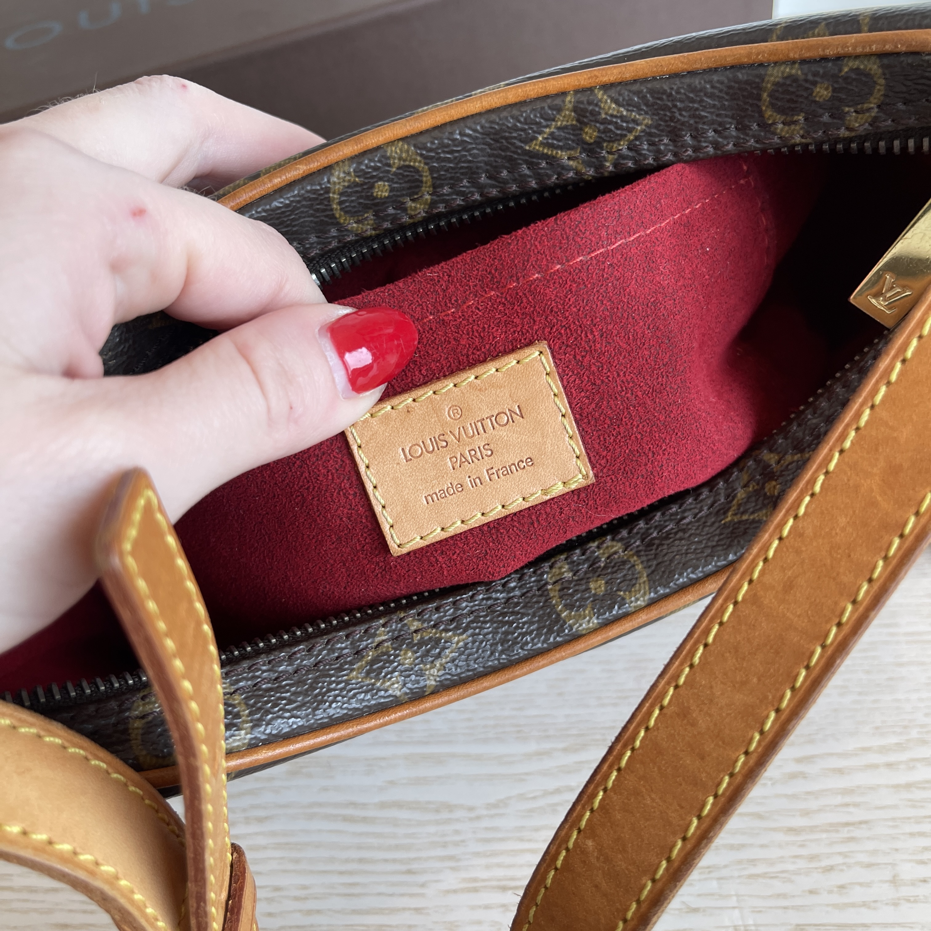 Louis Vuitton Croissant Bag – Recycled Luxury
