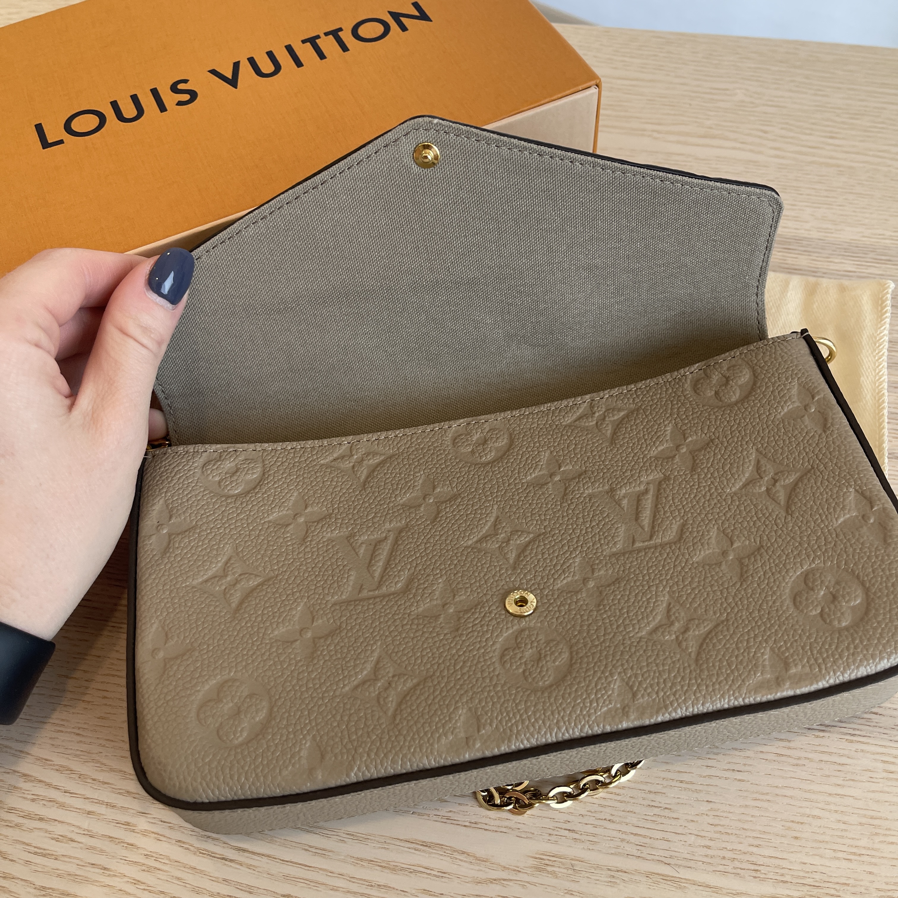 Louis Vuitton Empreinte Pochette Felicie Chain Wallet Turtledove