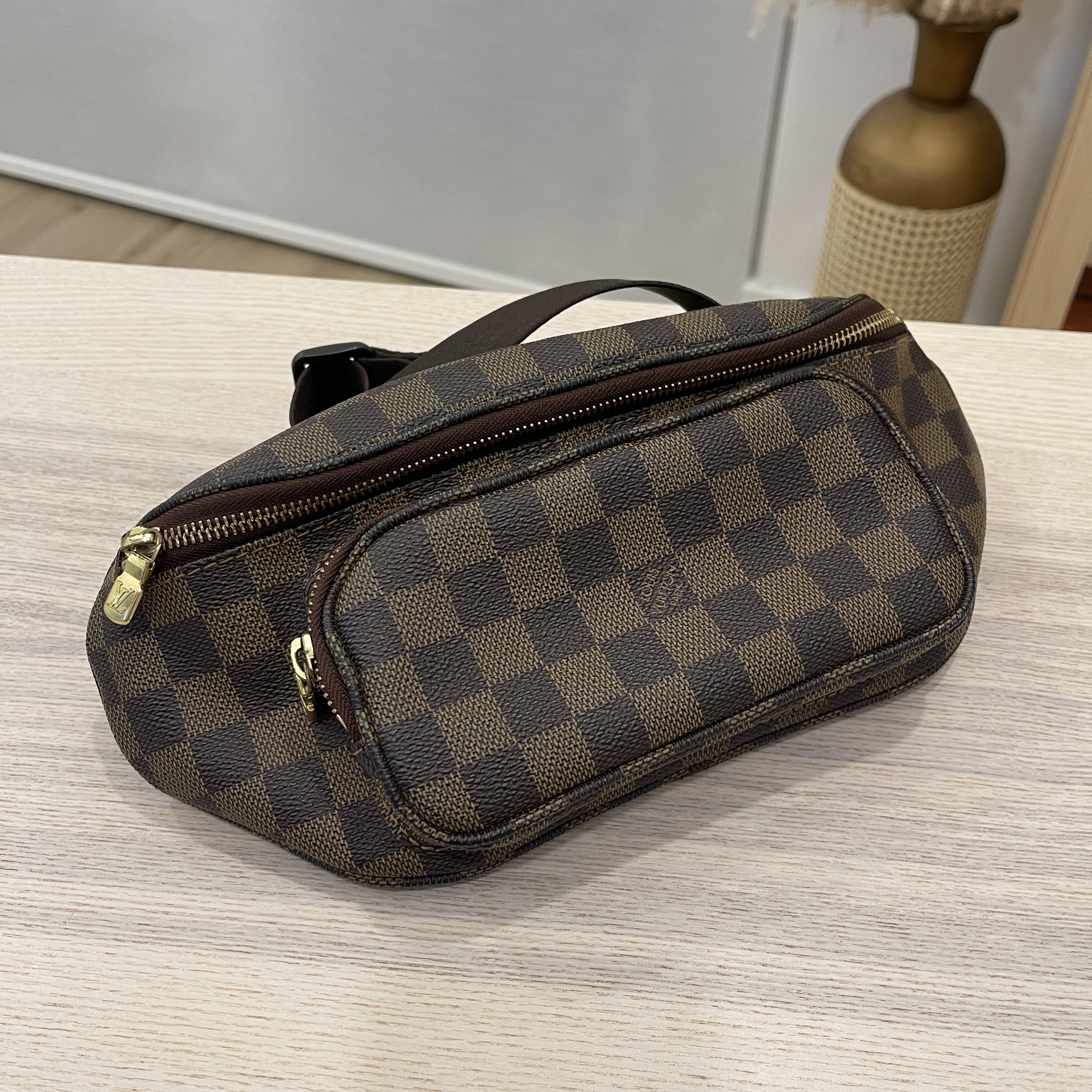 Buy Louis Vuitton Pre-loved LOUIS VUITTON bum bag Melville Damier