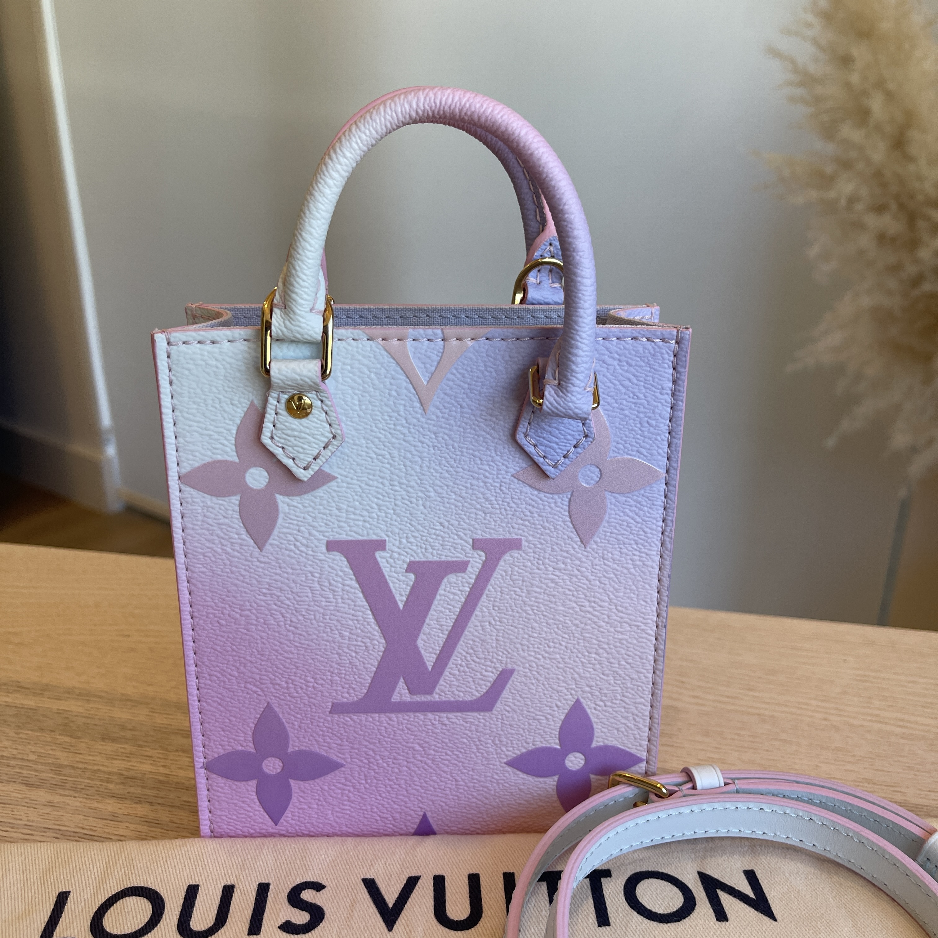 Louis Vuitton 2022 'Spring In The City' Monogram Sunrise Petit Sac Plat w/  Tags - Pink Mini Bags, Handbags - LOU640505