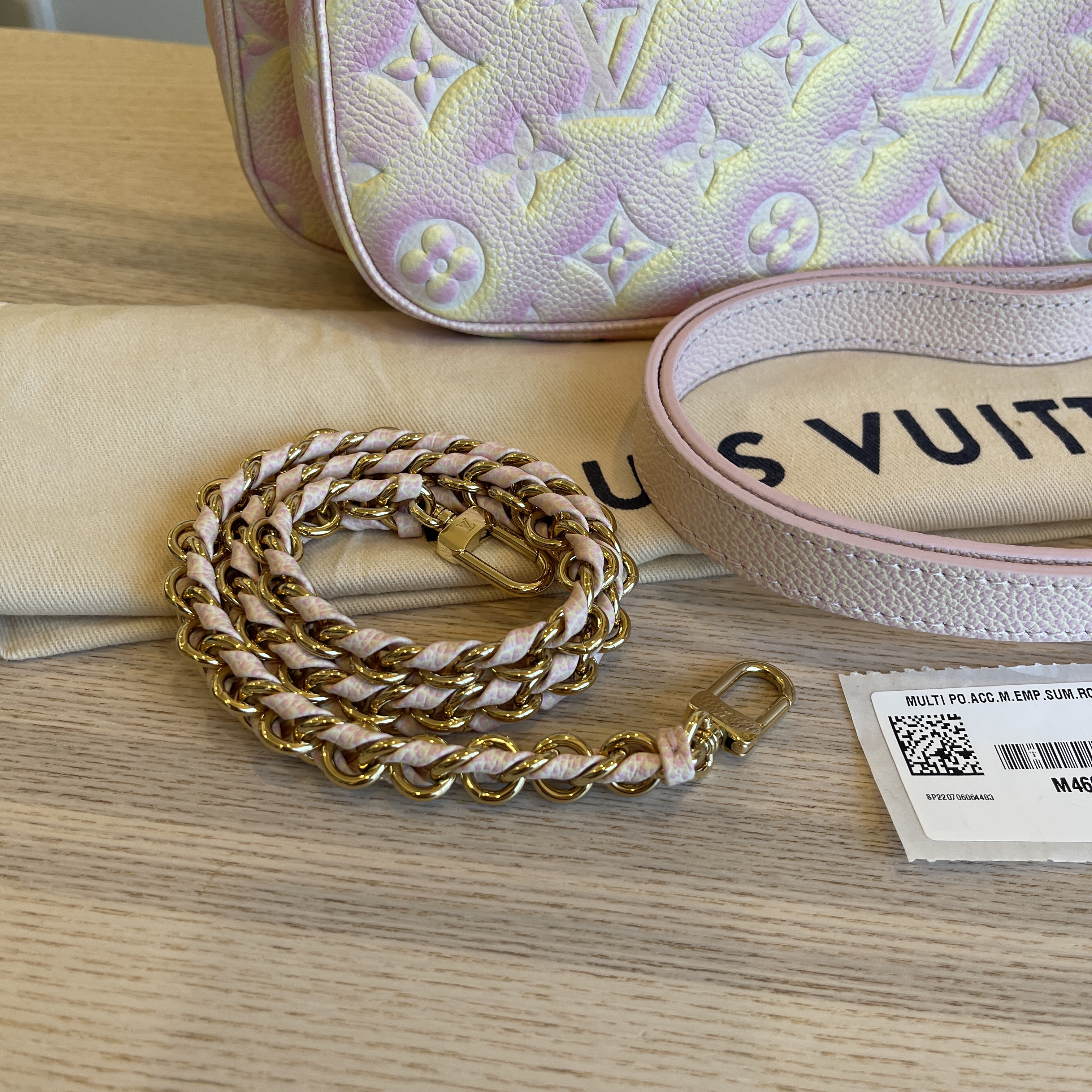 Louis Vuitton Monogram Empreinte Summer Stardust Multi Pochette Accessories 80lu85s