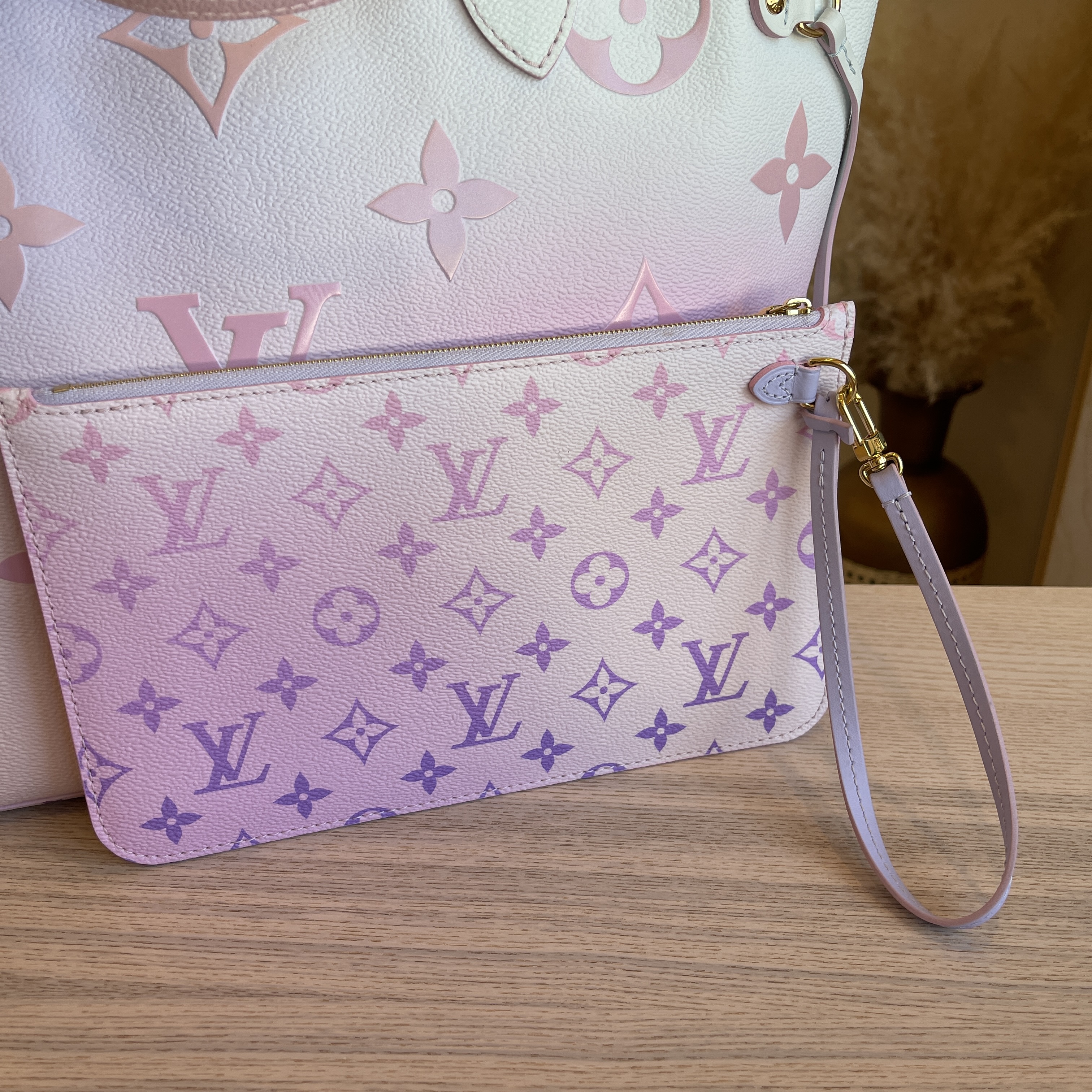 Louis Vuitton Spring In The City Sunrise Pastel Neverfull MM w/ Pouch -  Purple Totes, Handbags - LOU610065