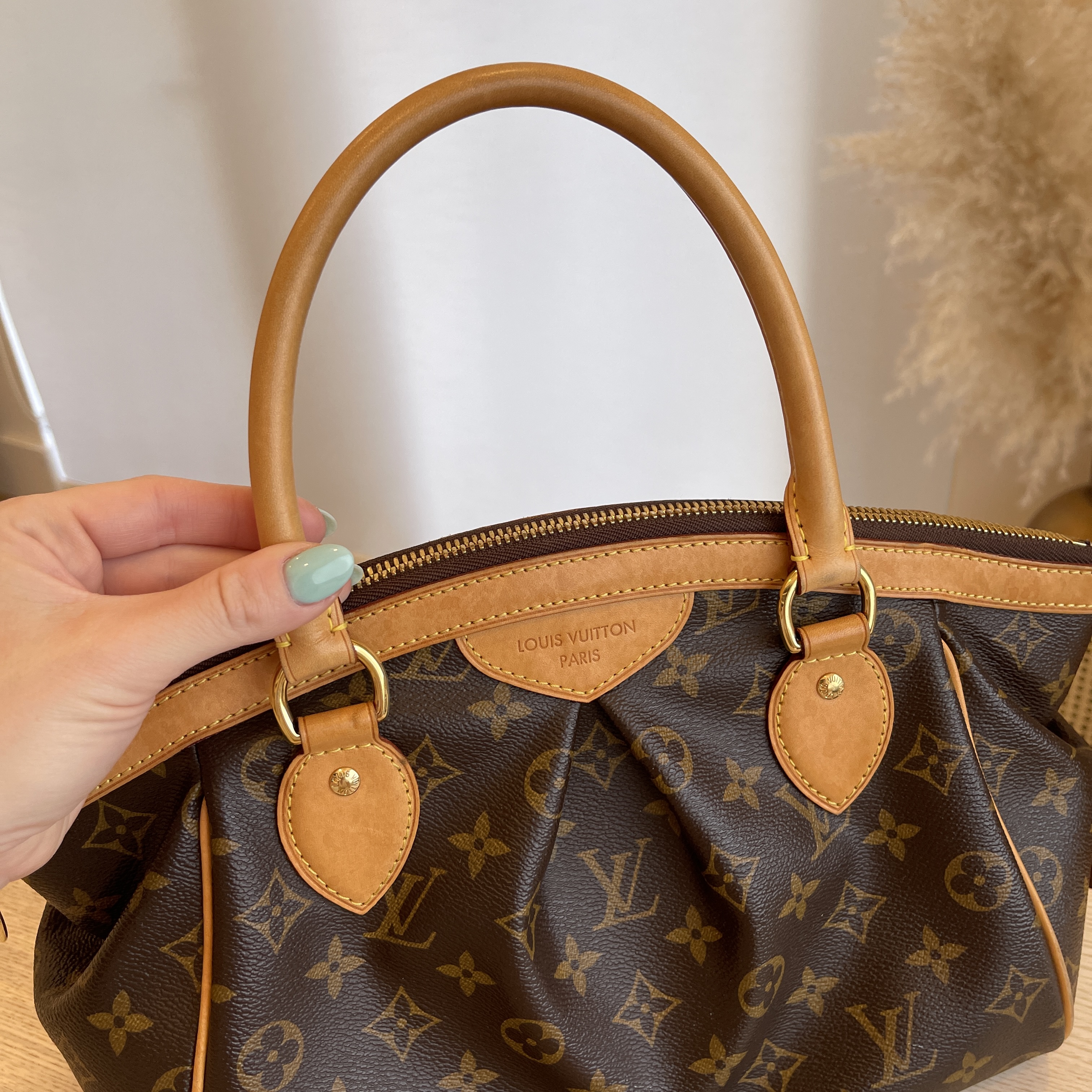Tivoli - Hand - Bag - Louis - PM - Vuitton - Monogram - Louis Vuitton  Jasmin handbag in yellow epi leather - Bag - Shoulder - M40143 –  Inspirational Debut With Louis Vuitton
