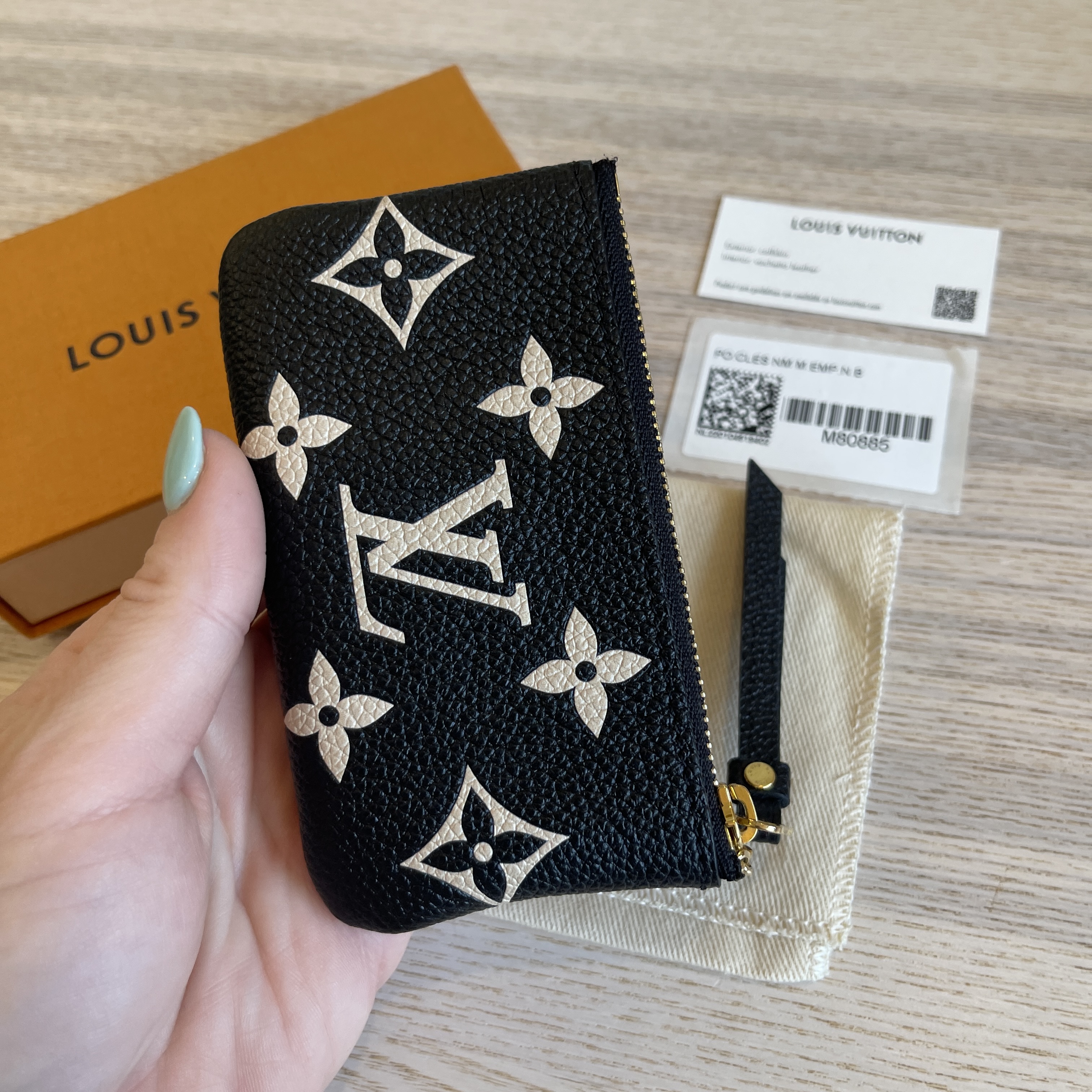 Shop Louis Vuitton MONOGRAM EMPREINTE Key pouch (M80885) by Sincerity_m639
