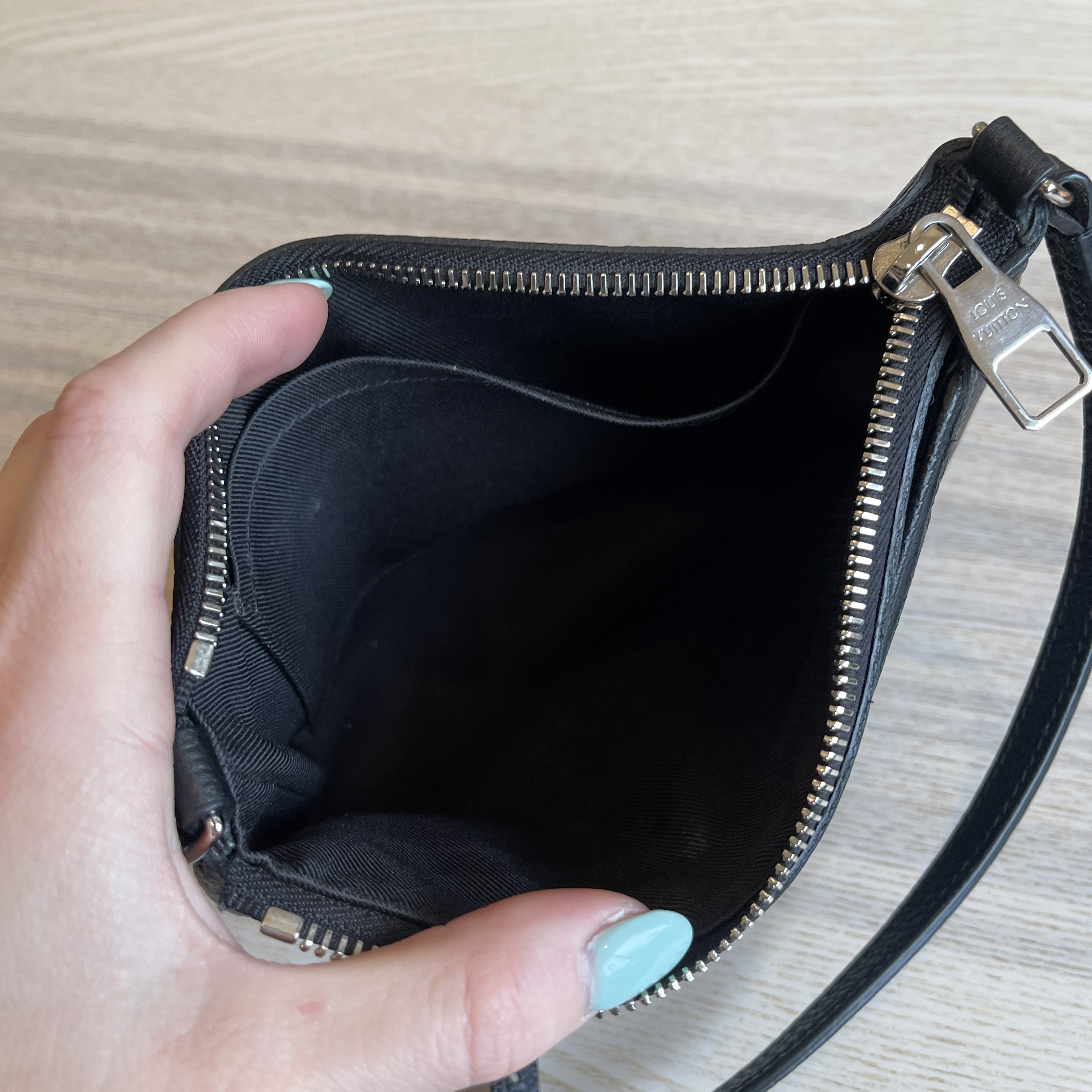 Pallas Clutch Uniformes Empreinte – Keeks Designer Handbags