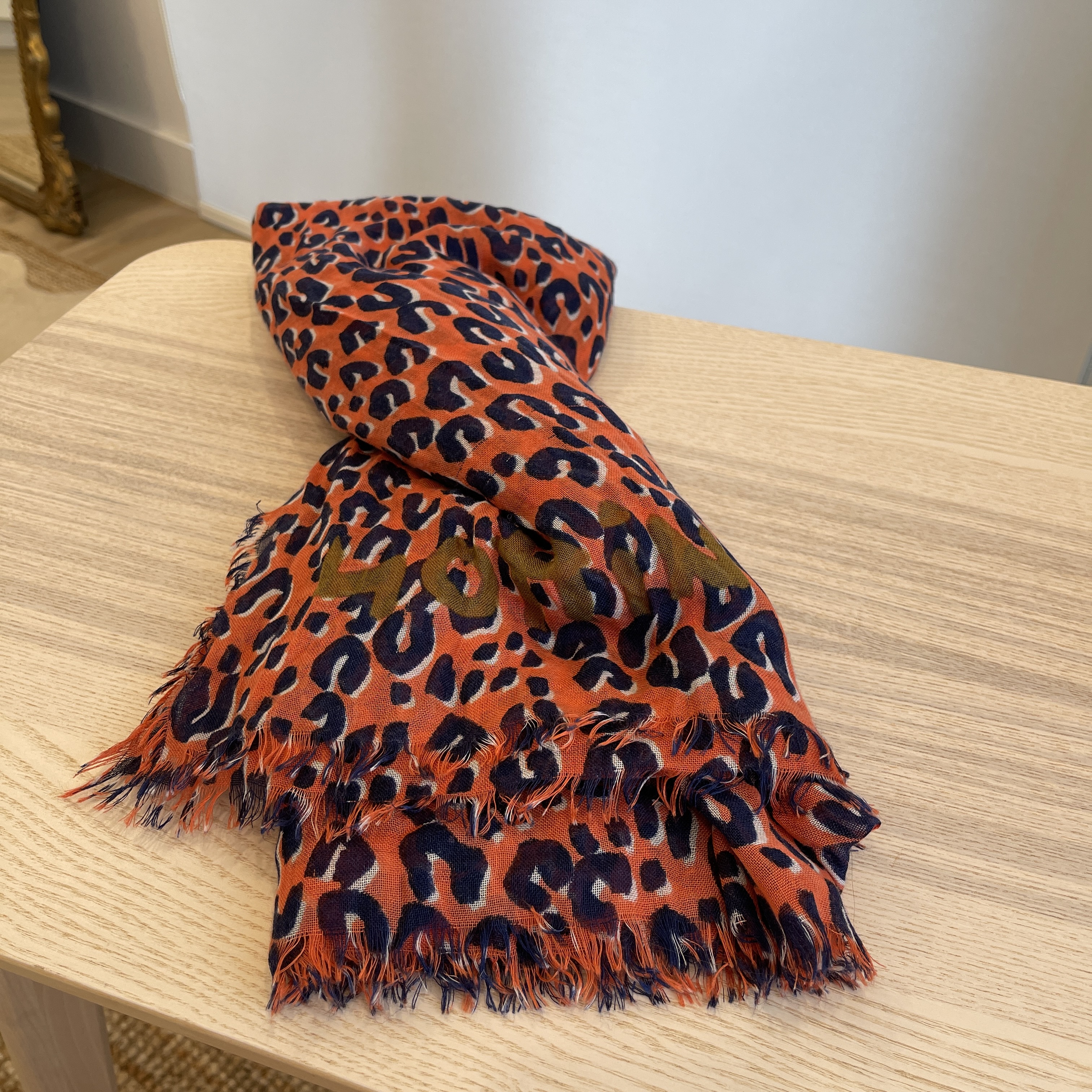 Louis Vuitton Cashmere Silk Sprouse Leopard Stole Scarf Shiny