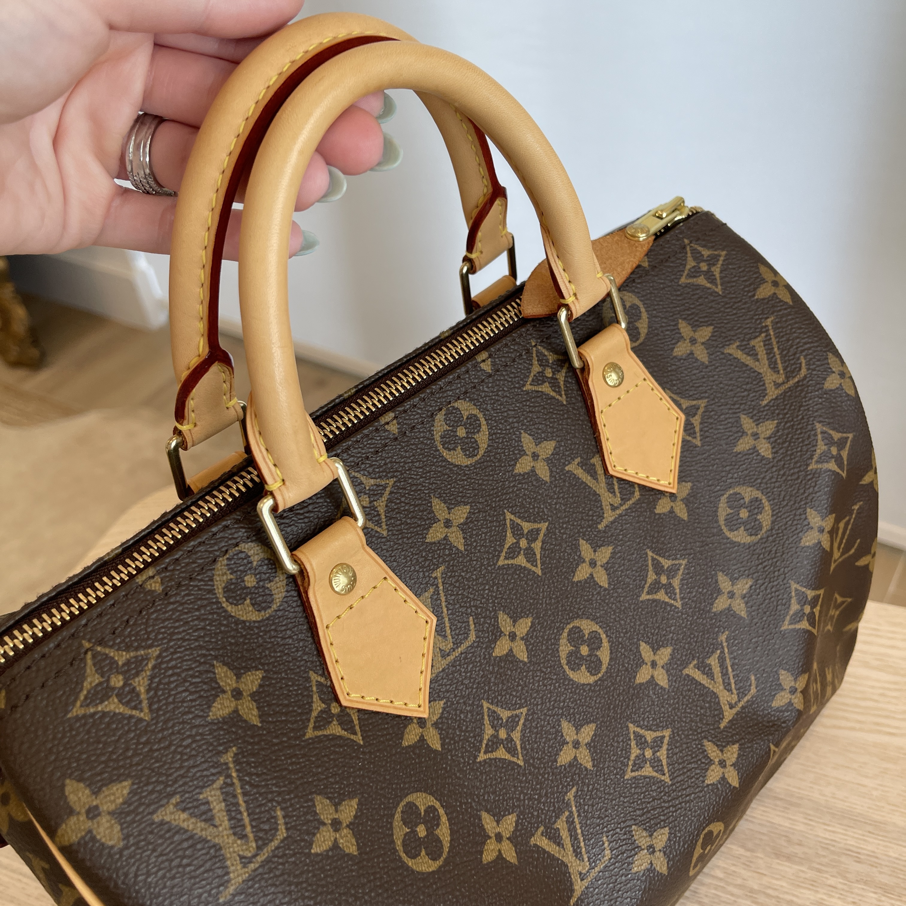 Louis Vuitton Speedy Handbag 332398