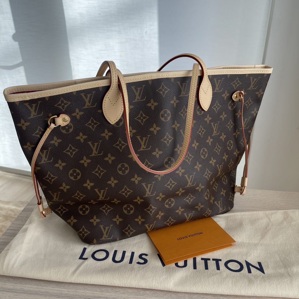 Louis Vuitton Monogram Neverfull MM Tote - Retail Price $2030