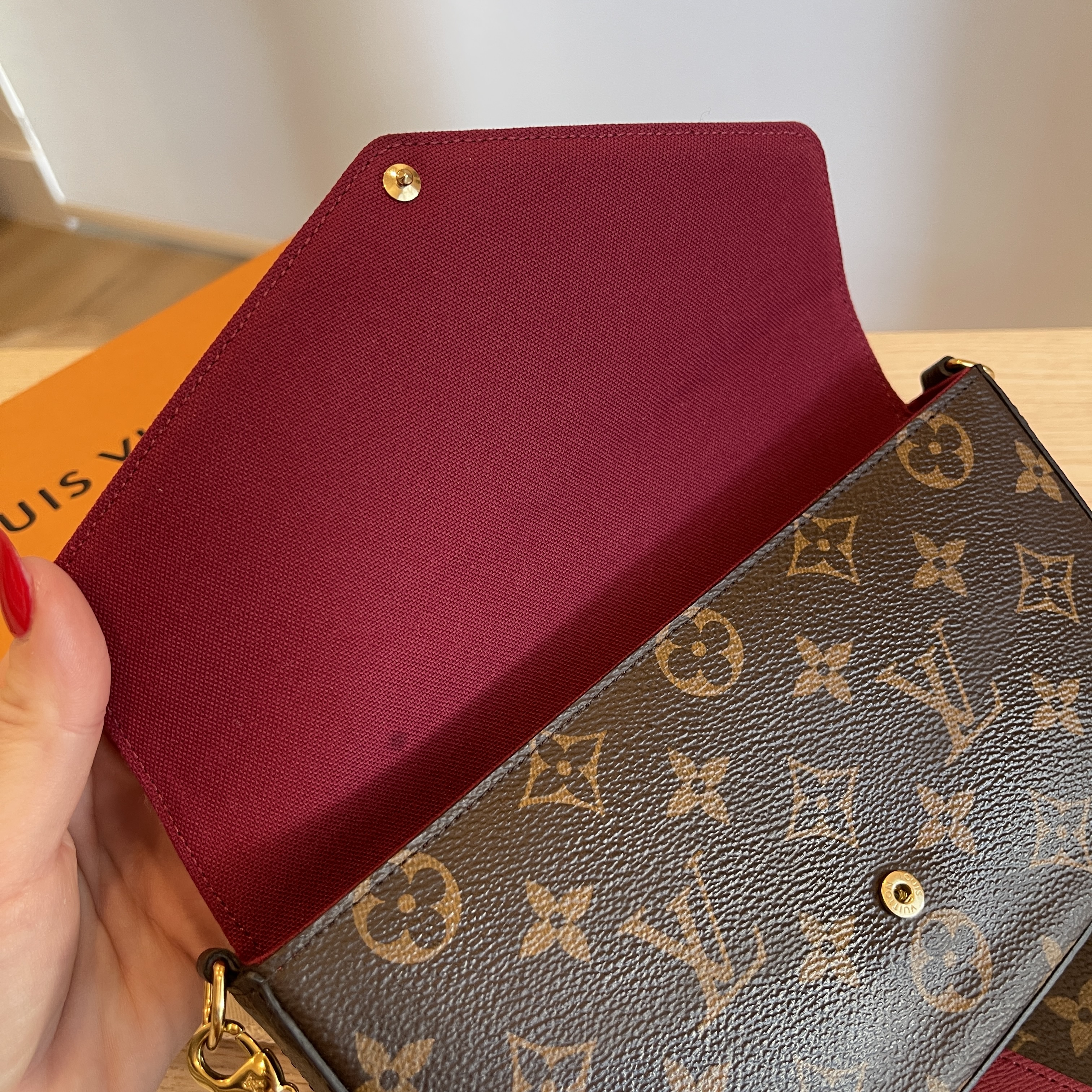 Louis Vuitton Pochette Felicie Pink Blue 52435 Handbag w/chain strap Dressy  NYE