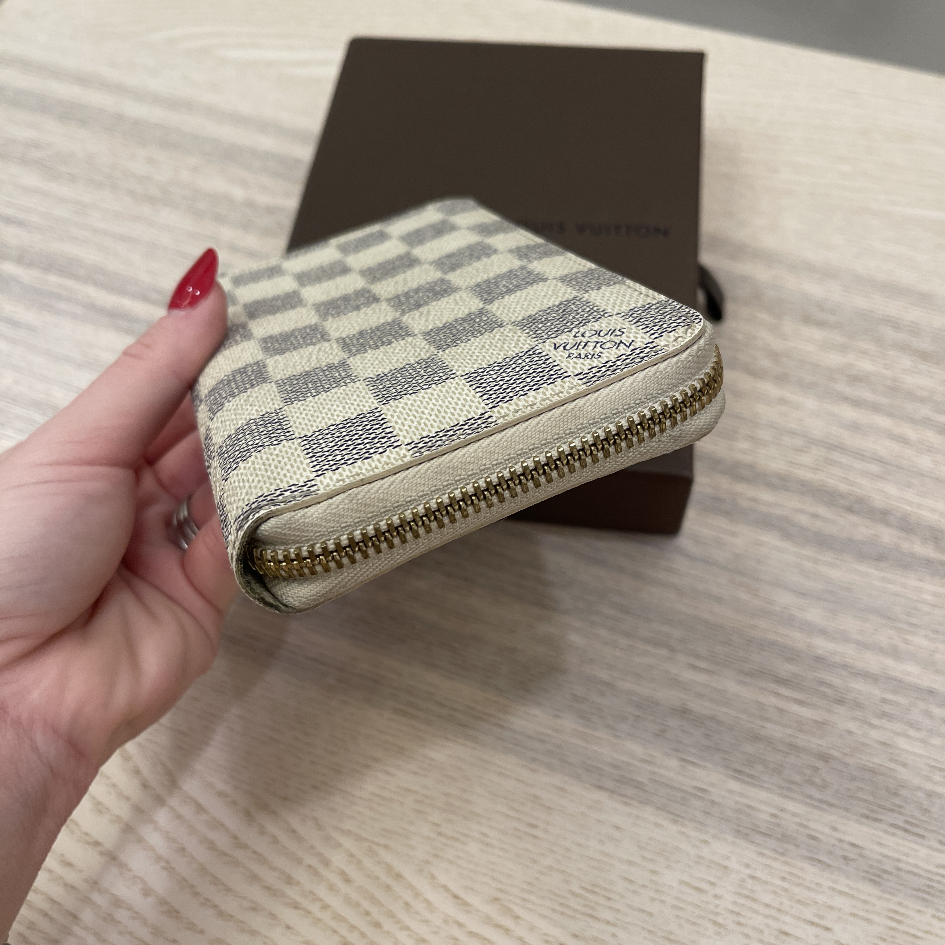 Authentic Louis Vuitton Zippy Compact Wallet Damier Azur - Reetzy
