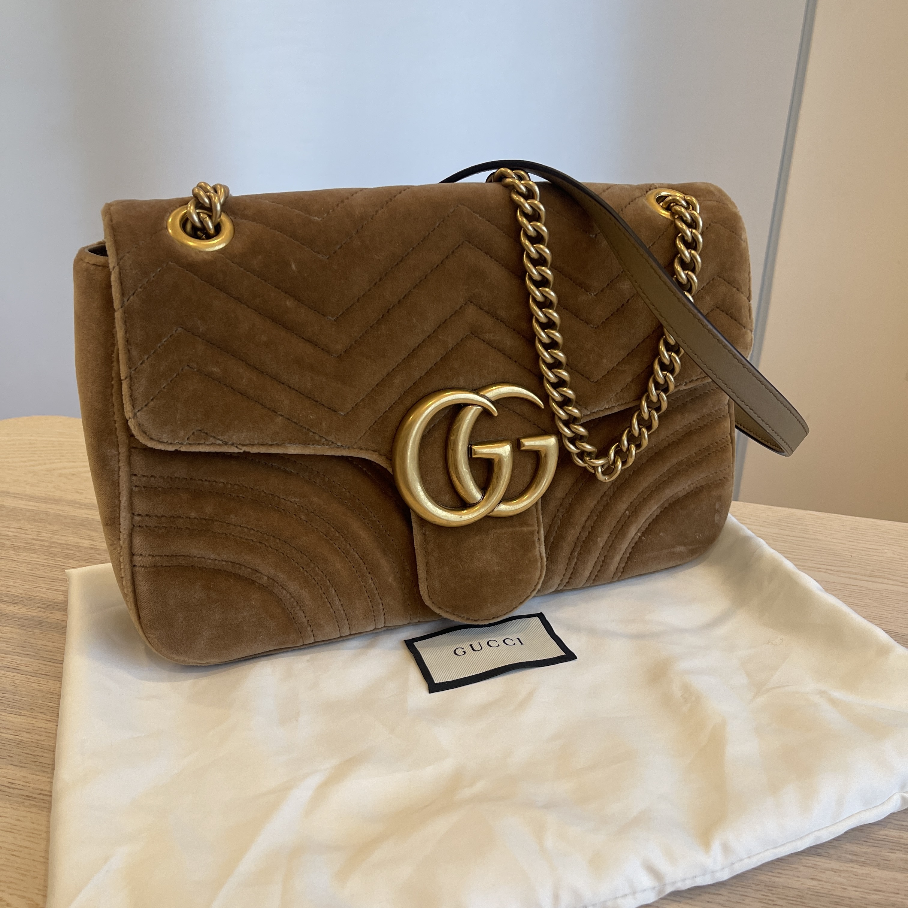 Gucci Medium Velvet Marmont Shoulder Bag in Camel
