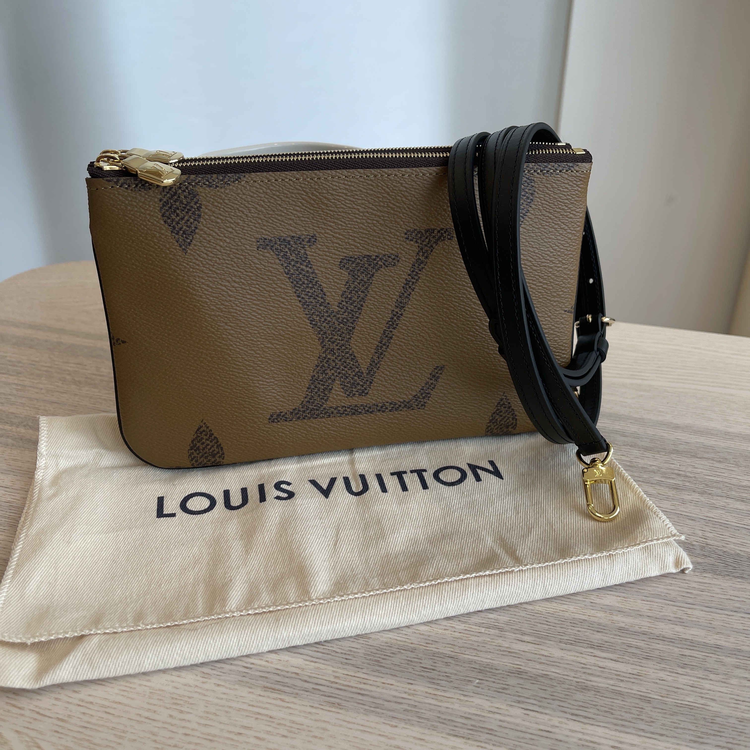 Louis Vuitton Double Zip Pochette Limited Edition Reverse Monogram Giant