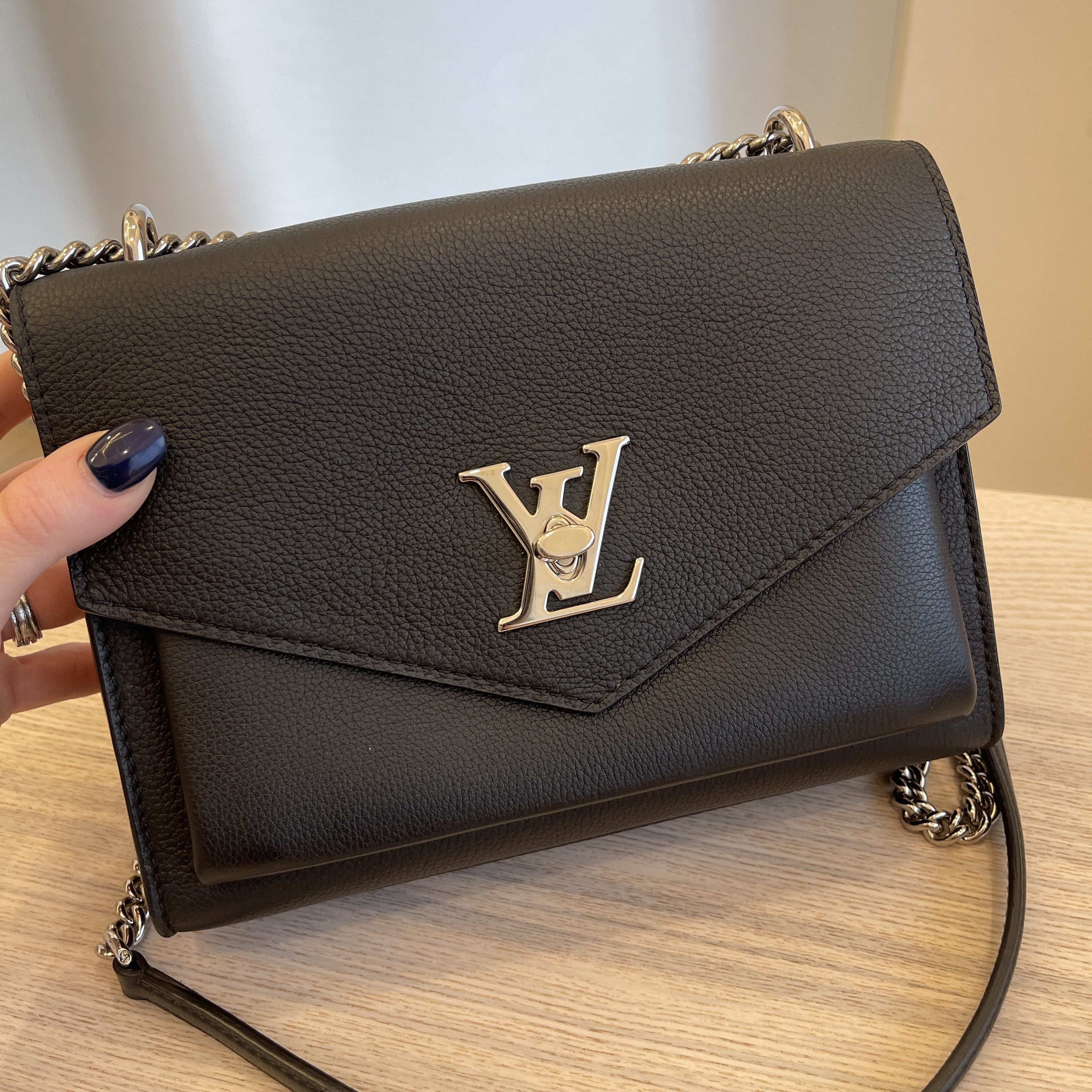 BUYING PRE-LOVED? Louis Vuitton Mylockme BB review + What can you