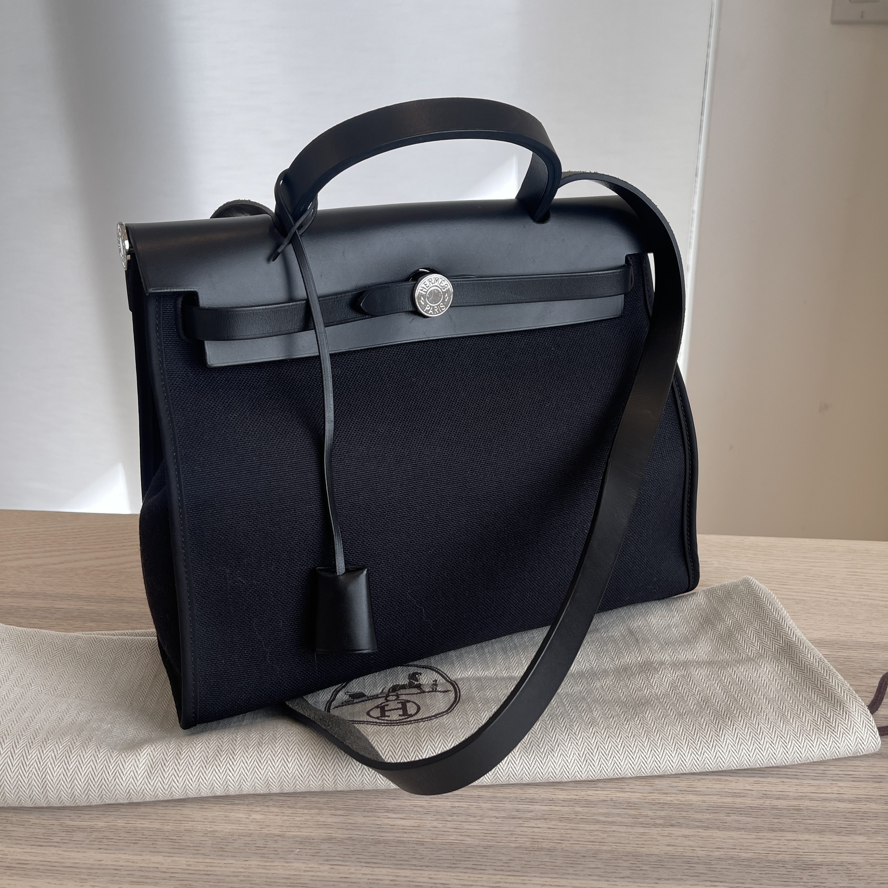 Hermès Herbag A Dos Zip Retourne Backpack In Ecru And Black Toile And Vache  Hunter