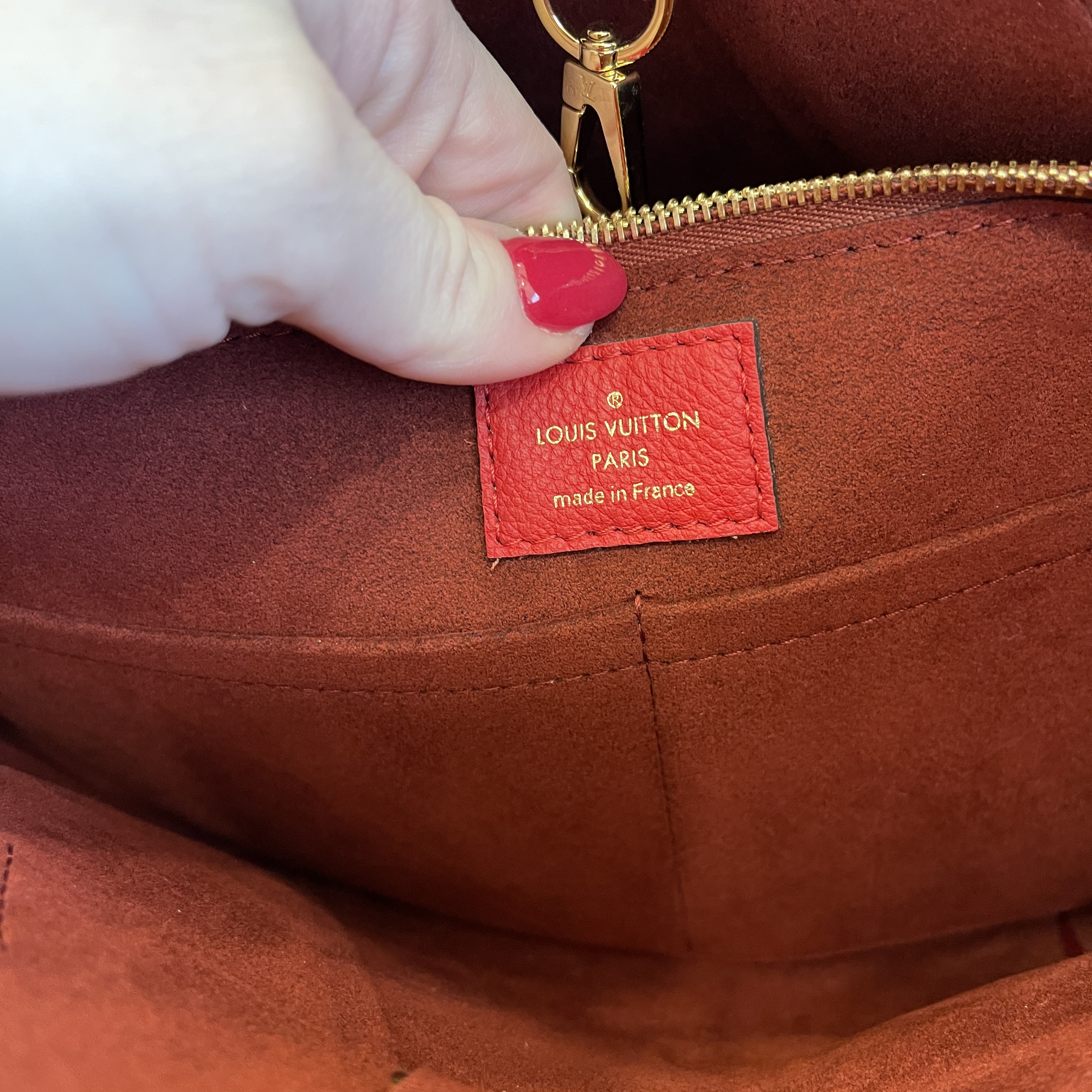 Authentic Louis Vuitton Red/Monogram Kimono PM Bag – Luxe Touch