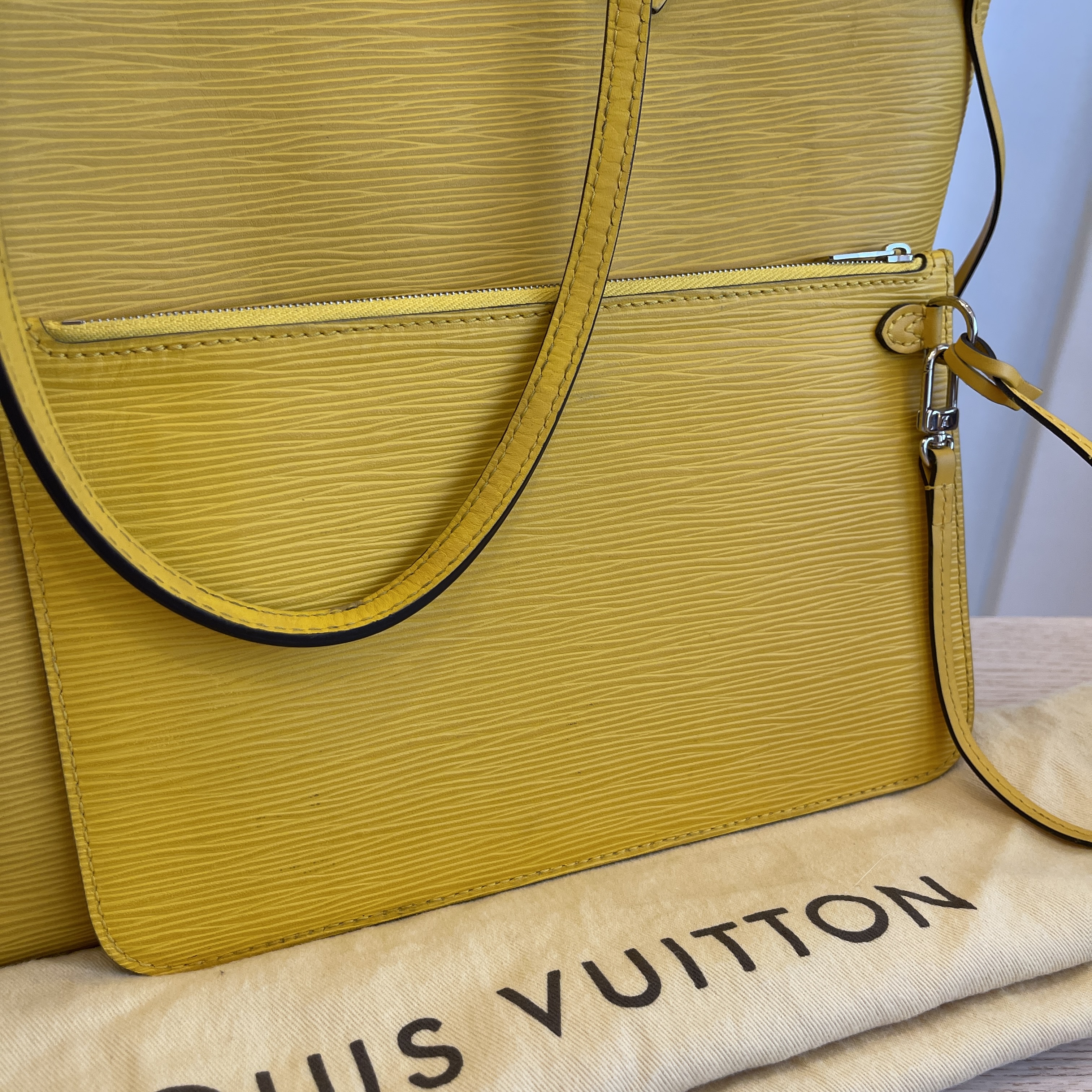 Louis Vuitton Epi Neverfull MM Citron