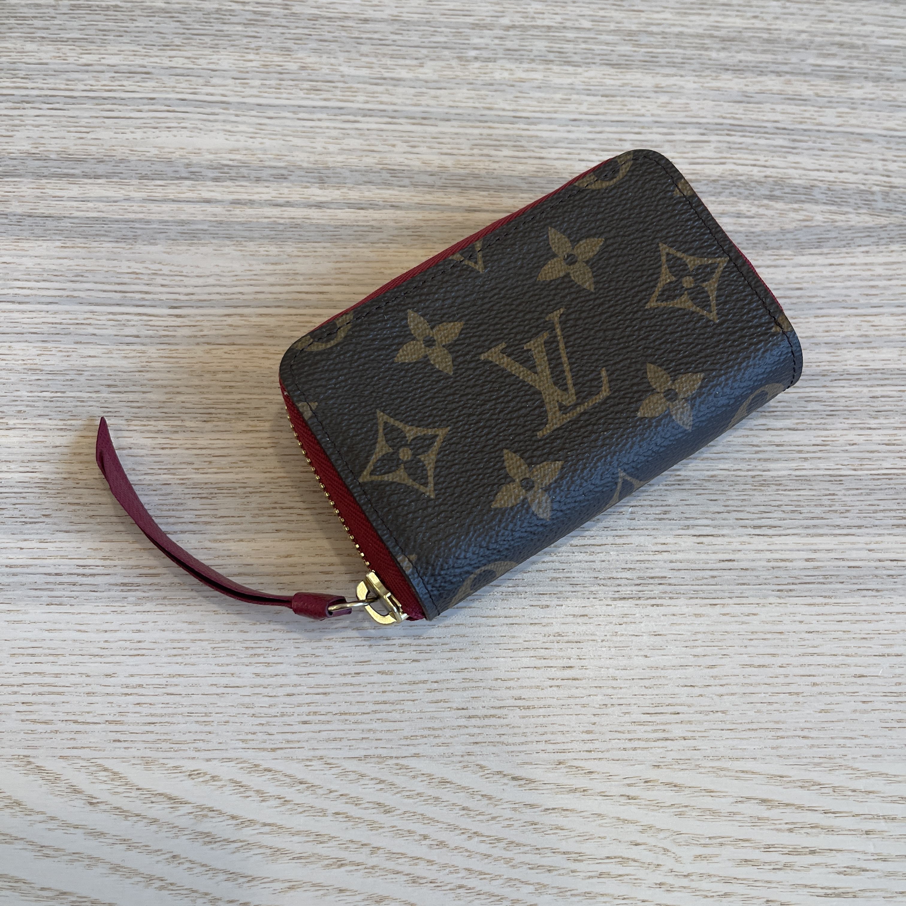 Louis Vuitton Zippy Multicartes in Monogram Fuschia - SOLD