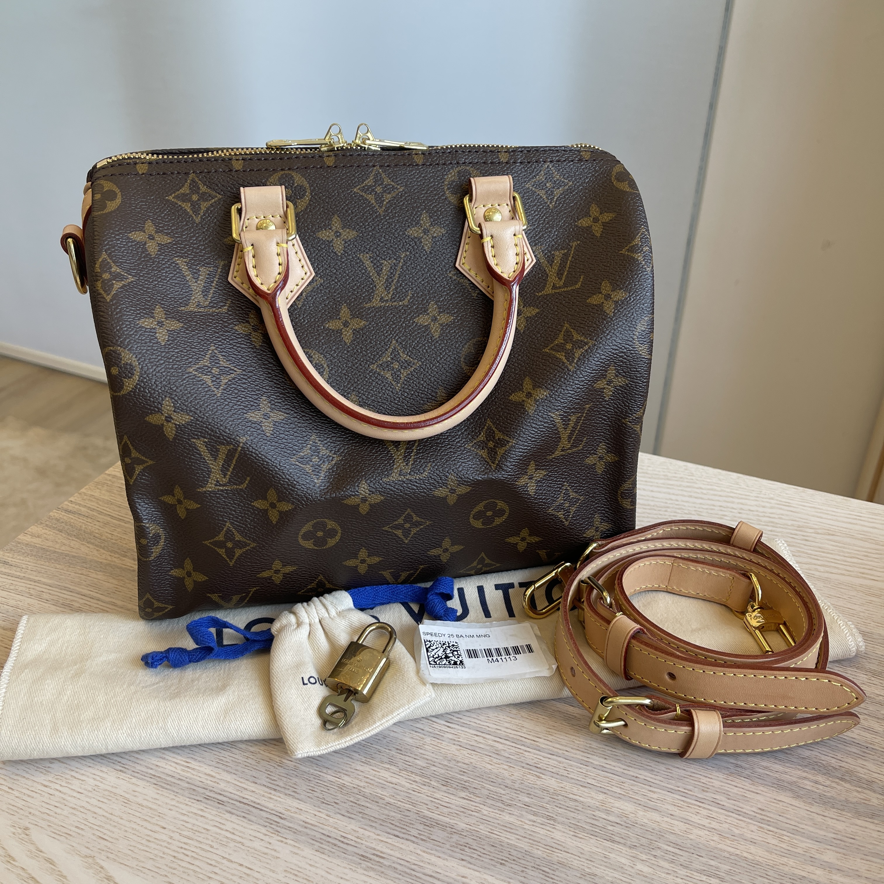 Louis Vuitton Monogram Speedy Bandouliere 25 NM