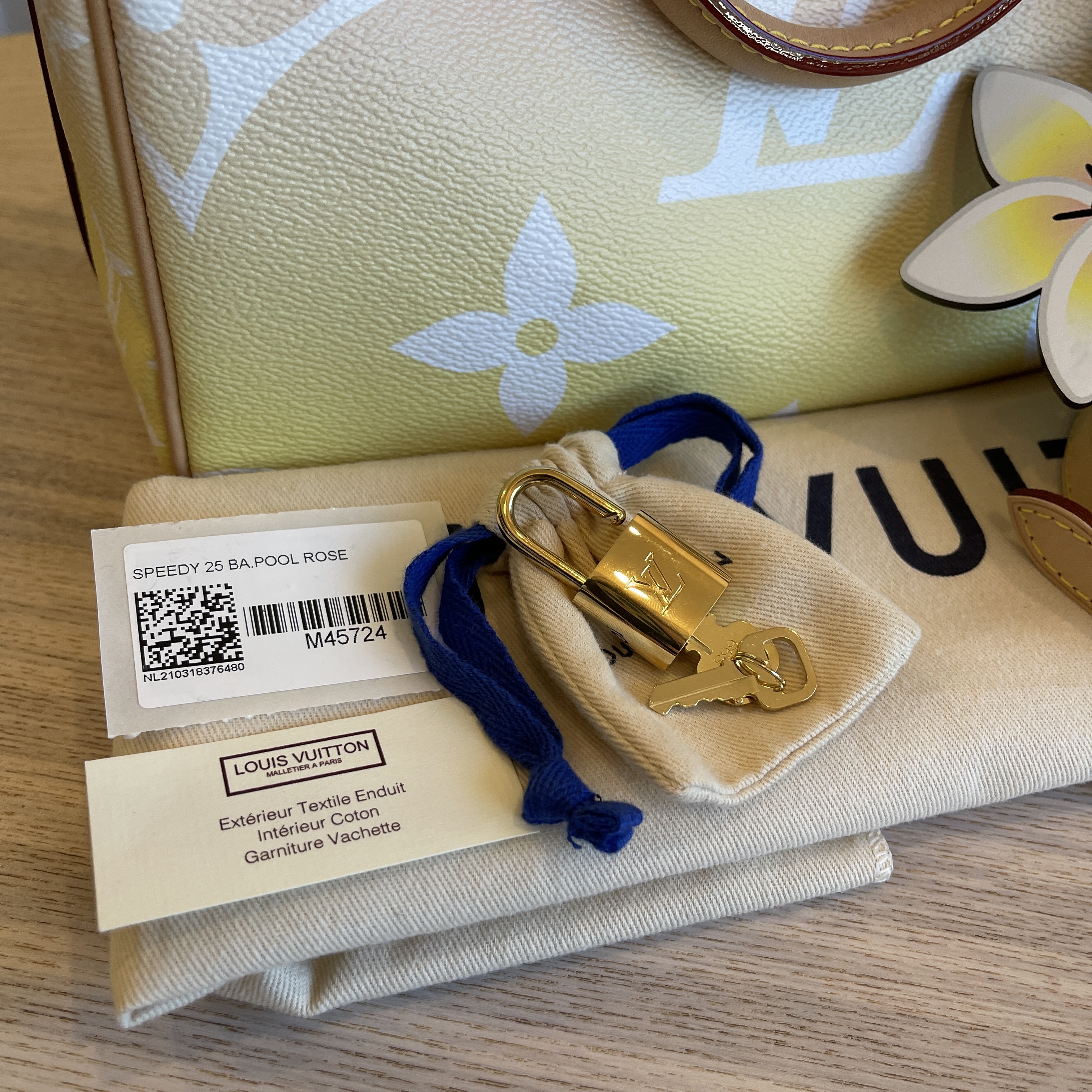 Louis Vuitton By the Pool Collection 2021 Speedy 25 & Fleur de Monogram Bag  Charm Chain Unboxing 
