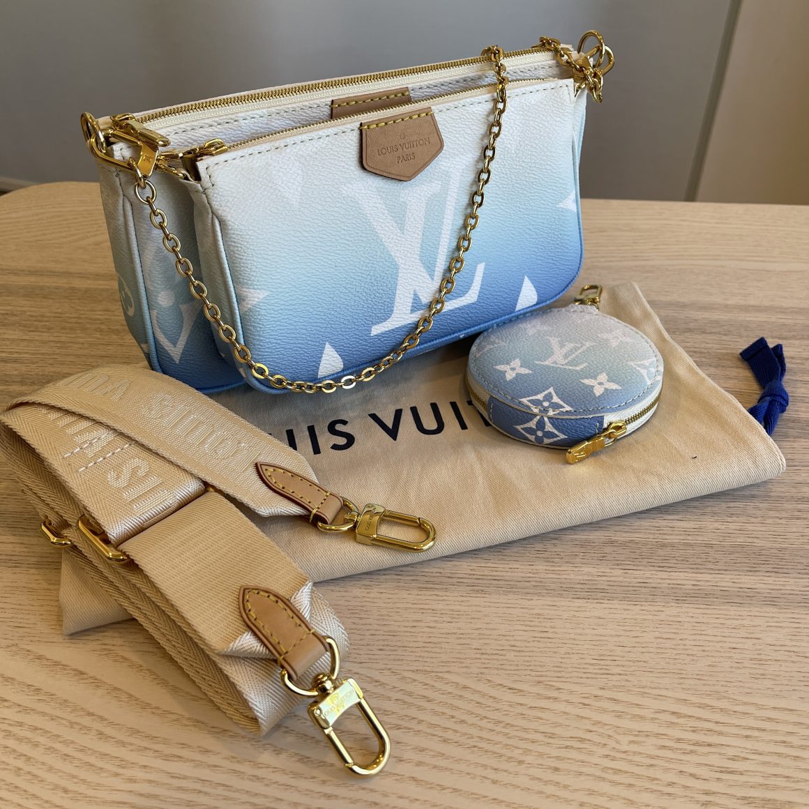 Louis Vuitton Giant By The Pool Pochette Mini Pochette Blue w/ LV chain  strap