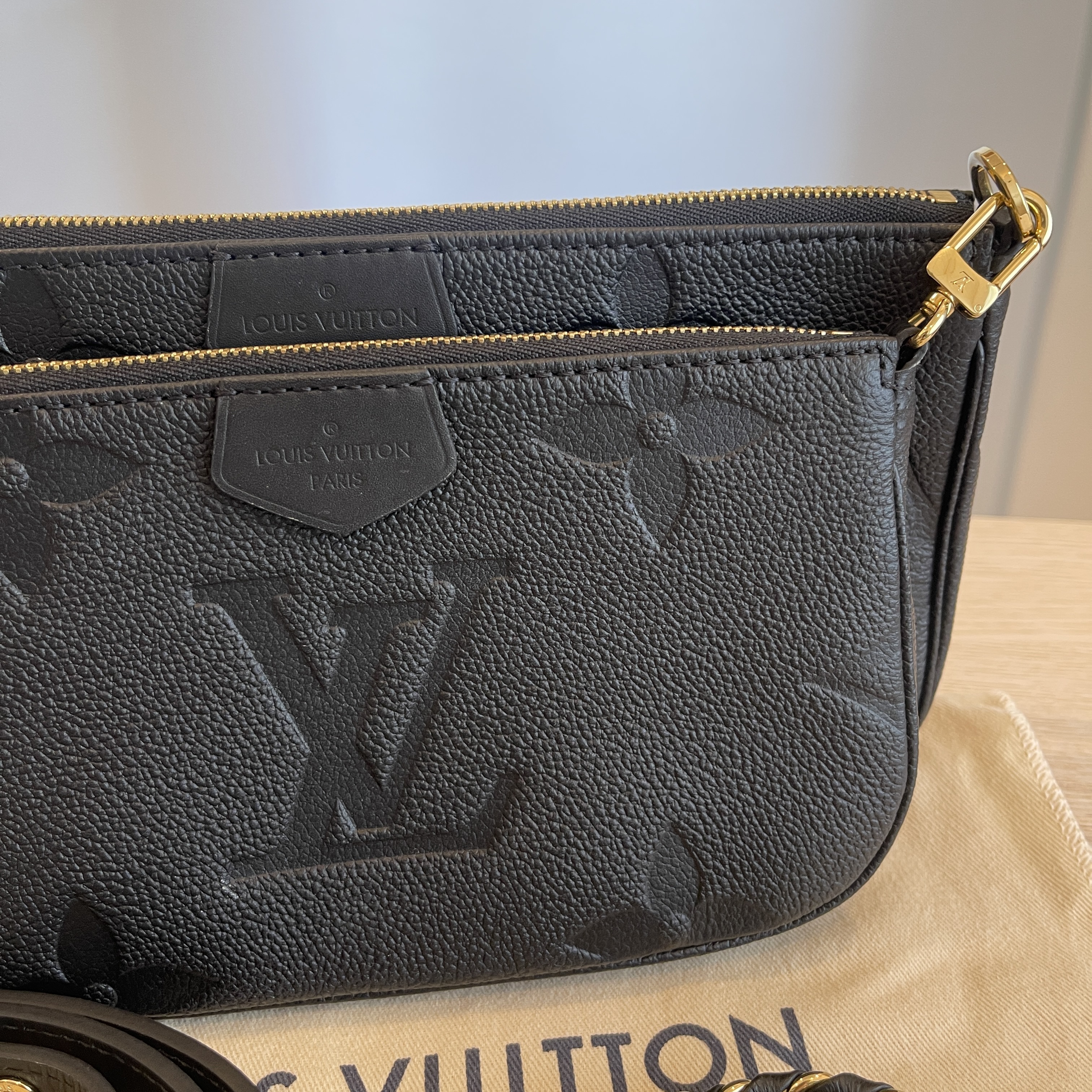 Louis Vuitton Multi Pochette Accessories Blue - NOBLEMARS