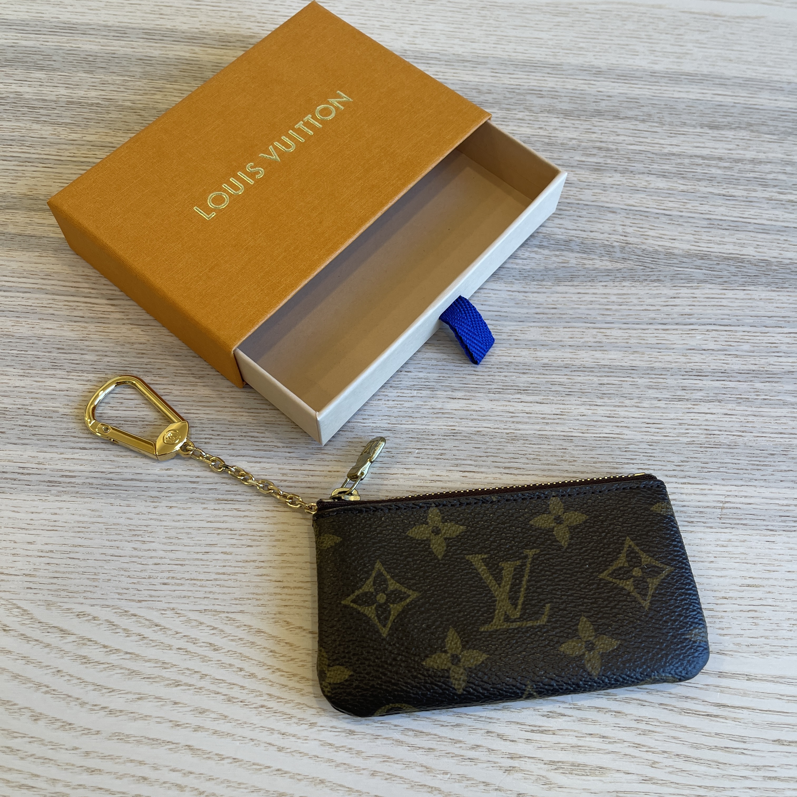 Louis Vuitton Monogram Key Pouch Cles