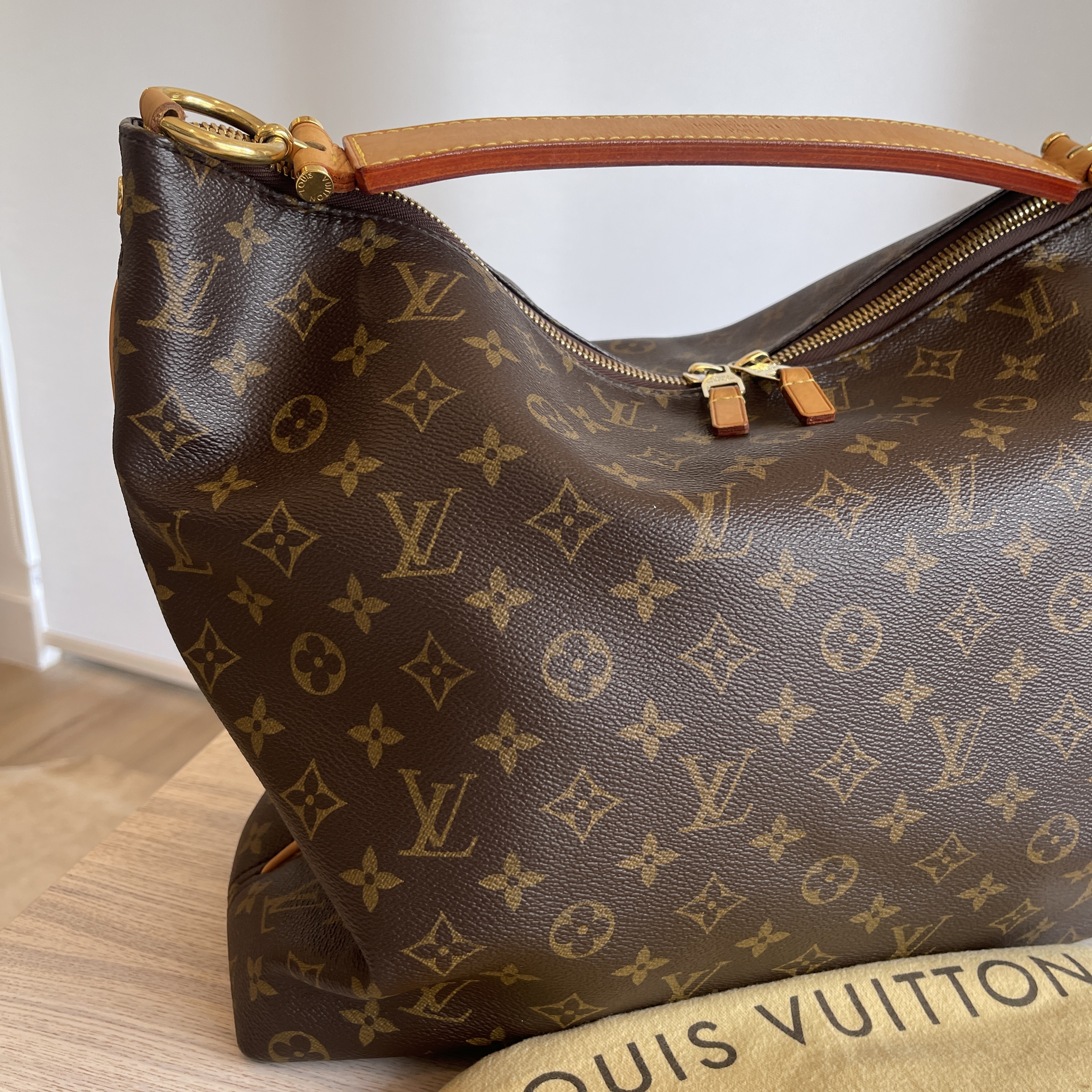 Louis Vuitton Monogram Sully mm