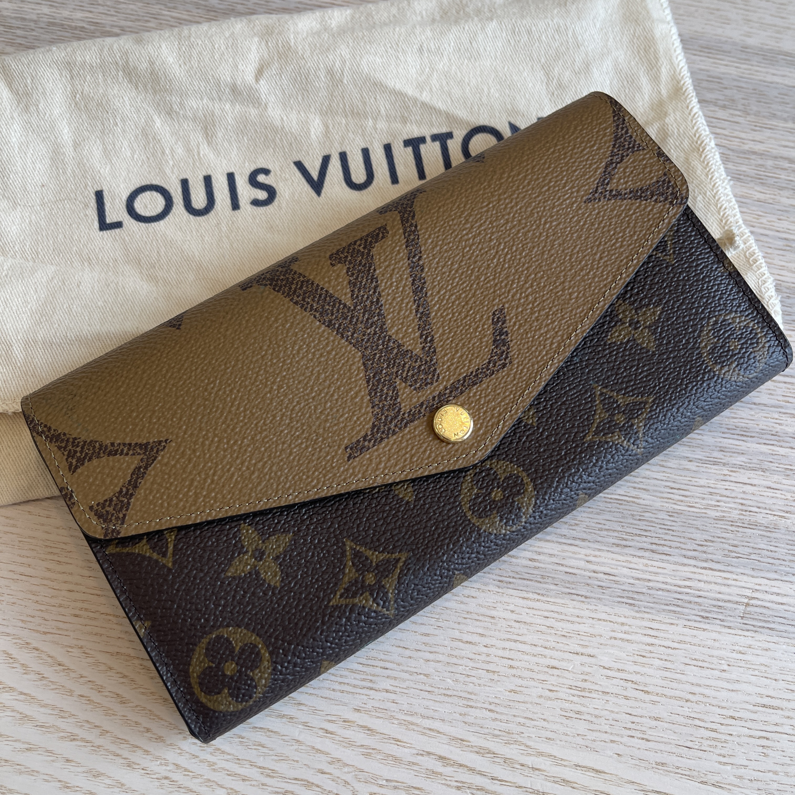 Louis Vuitton Sarah Wallet Monogram Reverse