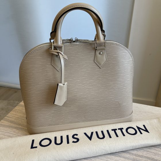 Louis Vuitton Epi Alma PM Beige