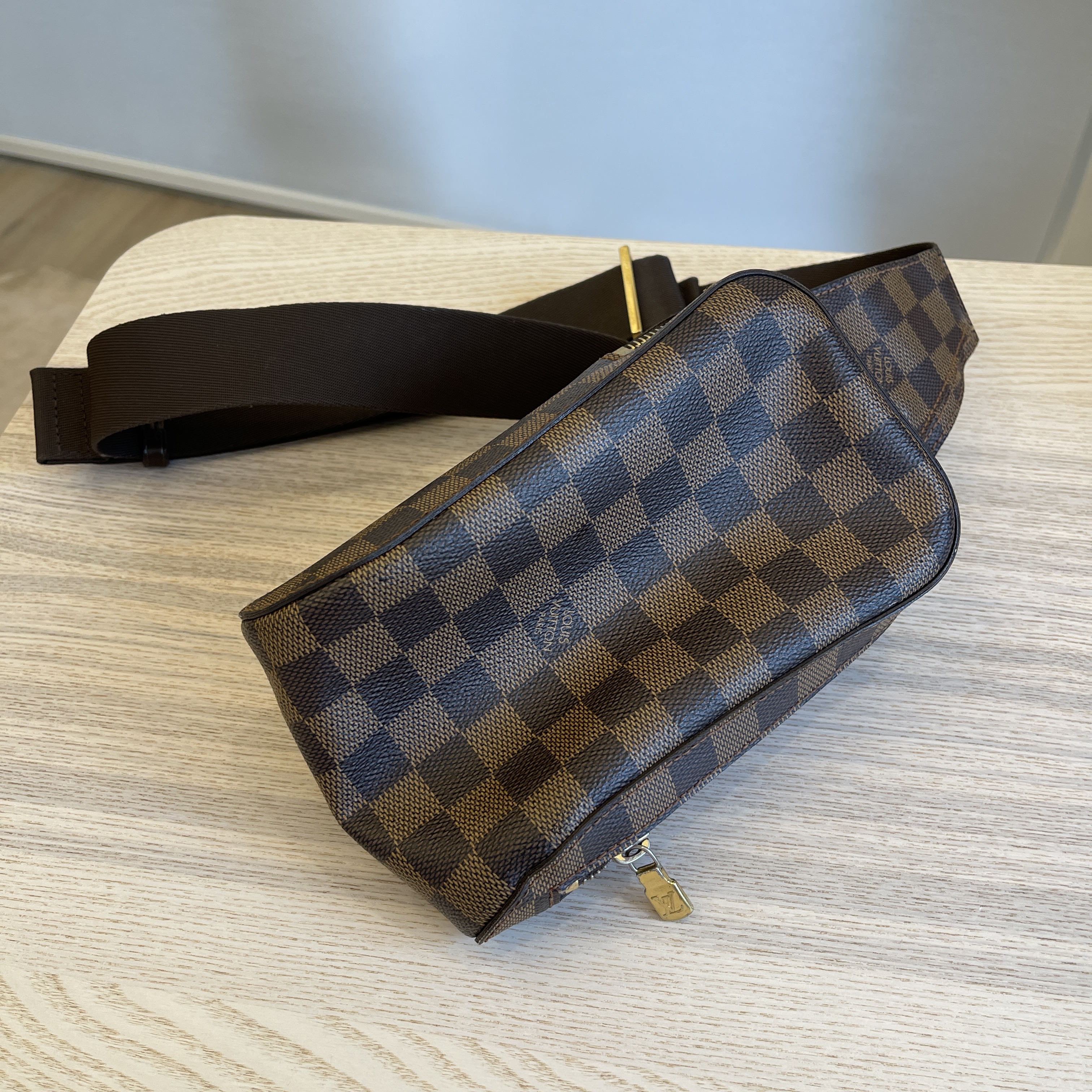 Louis Vuitton Damier Ebene Geronimo. Made in Spain. No inclusions ❤️ -  Canon E-Bags Prime