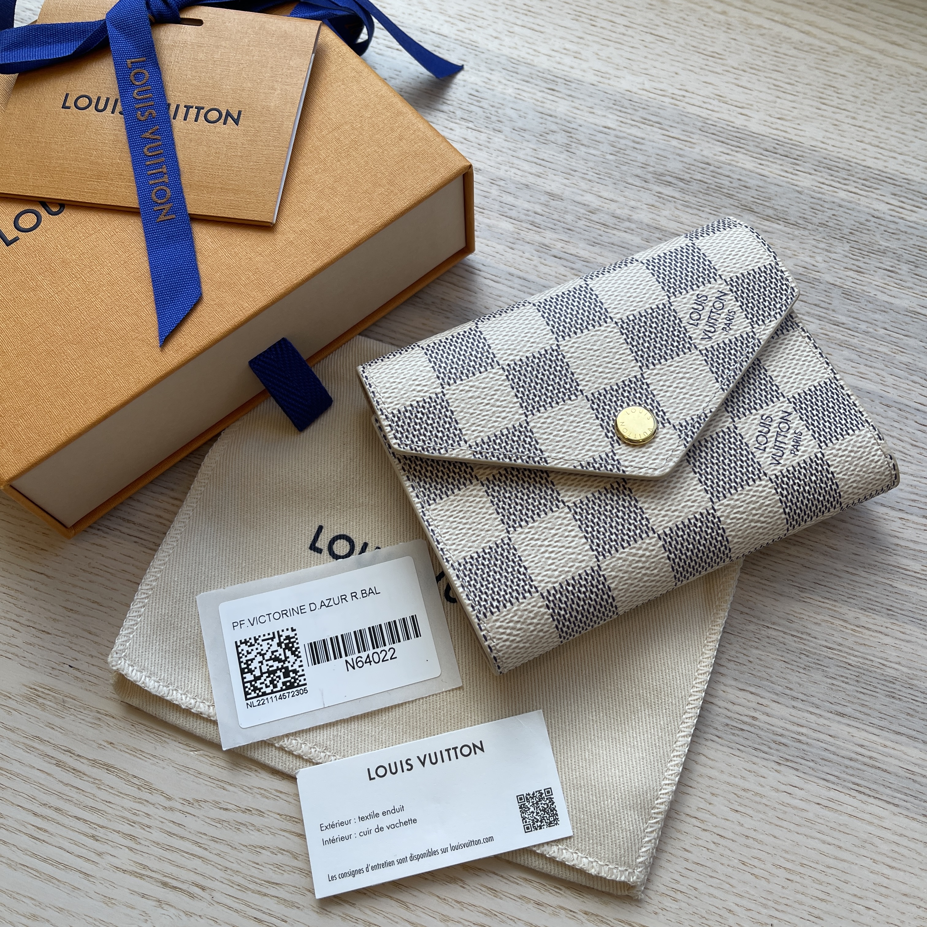 Louis Vuitton Damier Azur Victorine Wallet Rose Ballerine