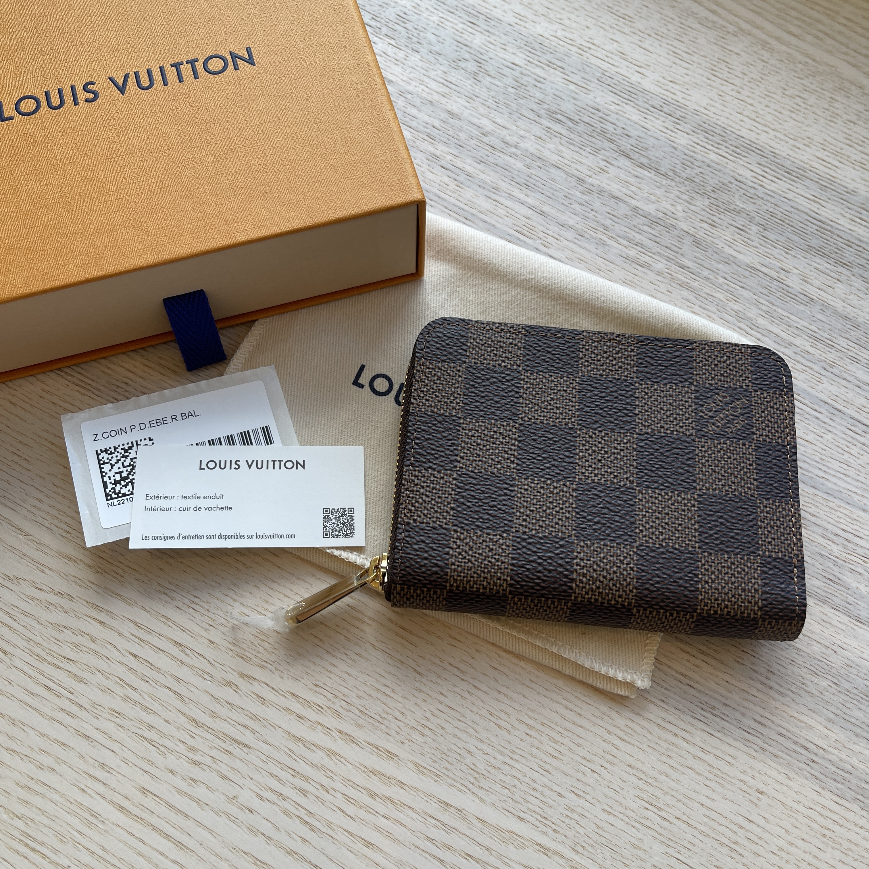 Louis Vuitton Damier Graphite Key Pouch w/ Tags