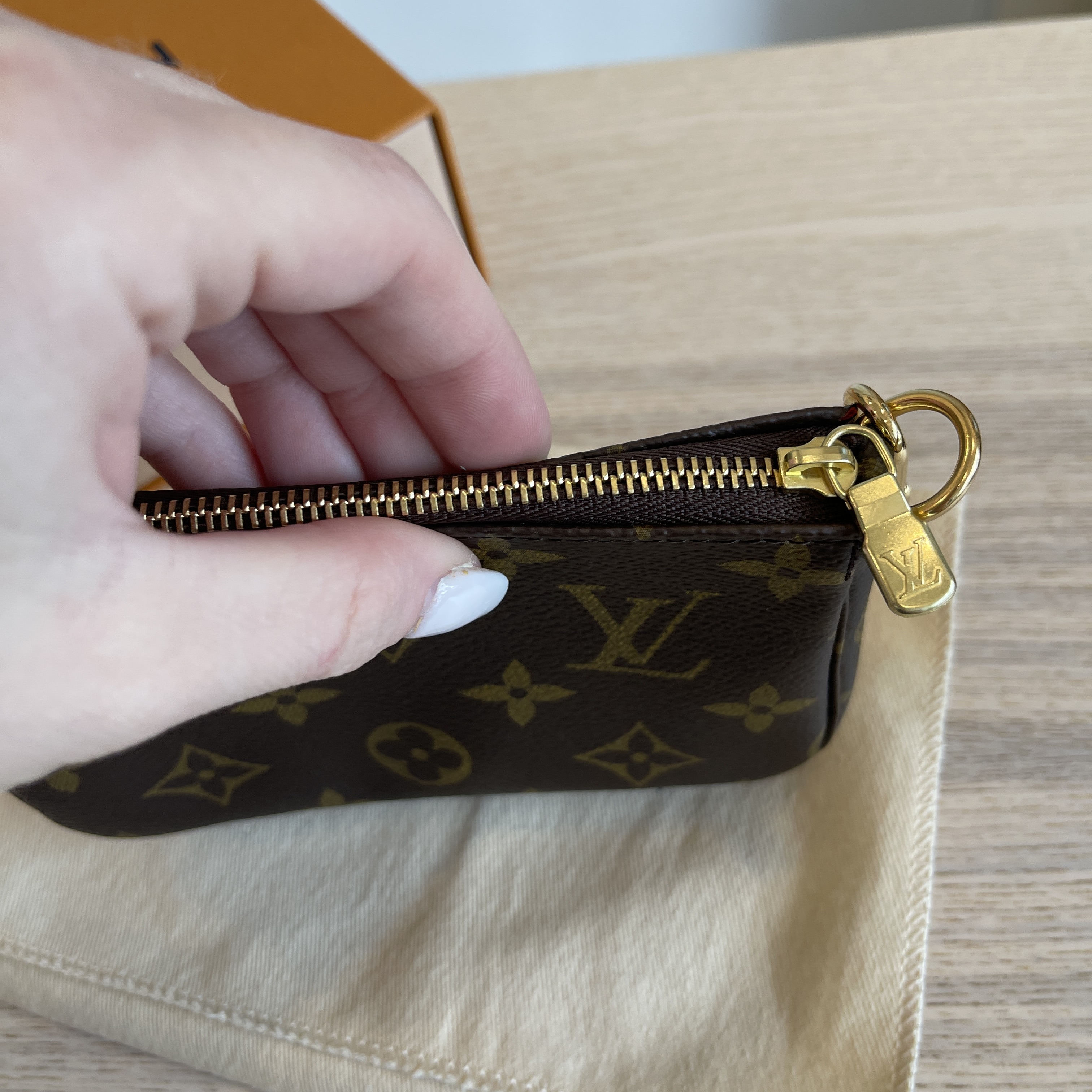 Louis Vuitton, Accessories, Monogram Louis Vuitton Christmas Animation  Key Pouch