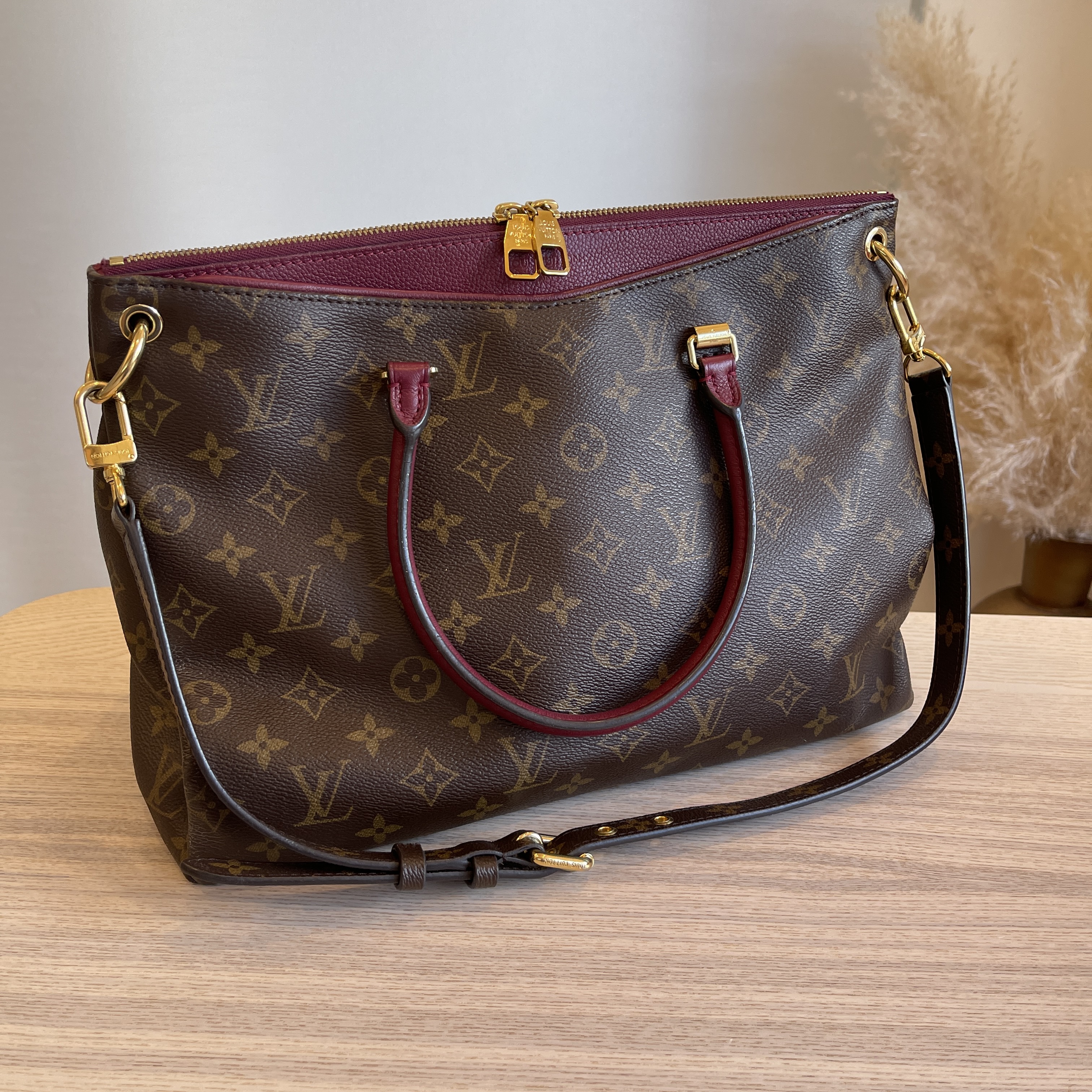 LOUIS VUITTON Monogram Pallas MM Aurore