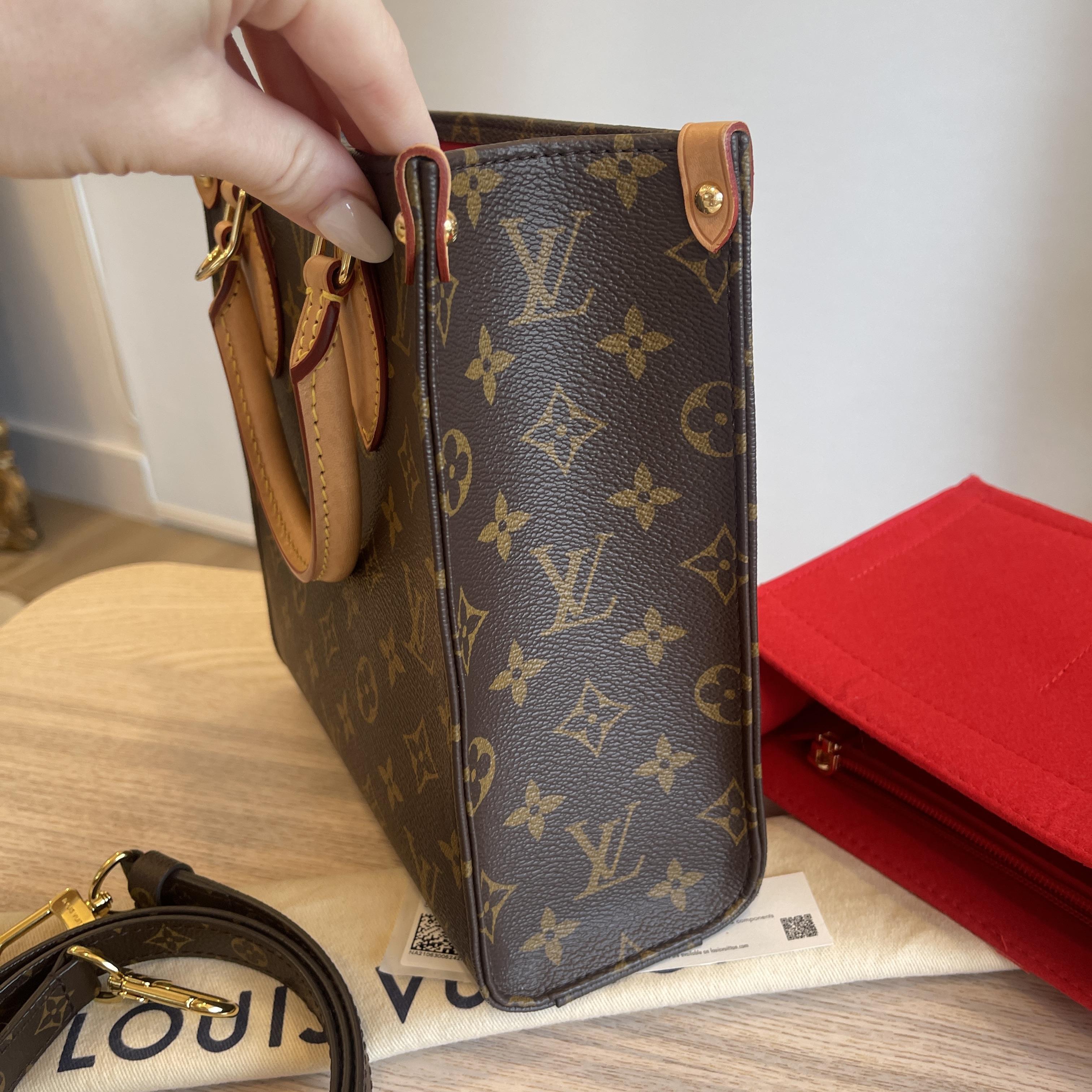 Louis Vuitton Monogram Sac Plat BB w/ Strap - Brown Handle Bags, Handbags -  LOU717976