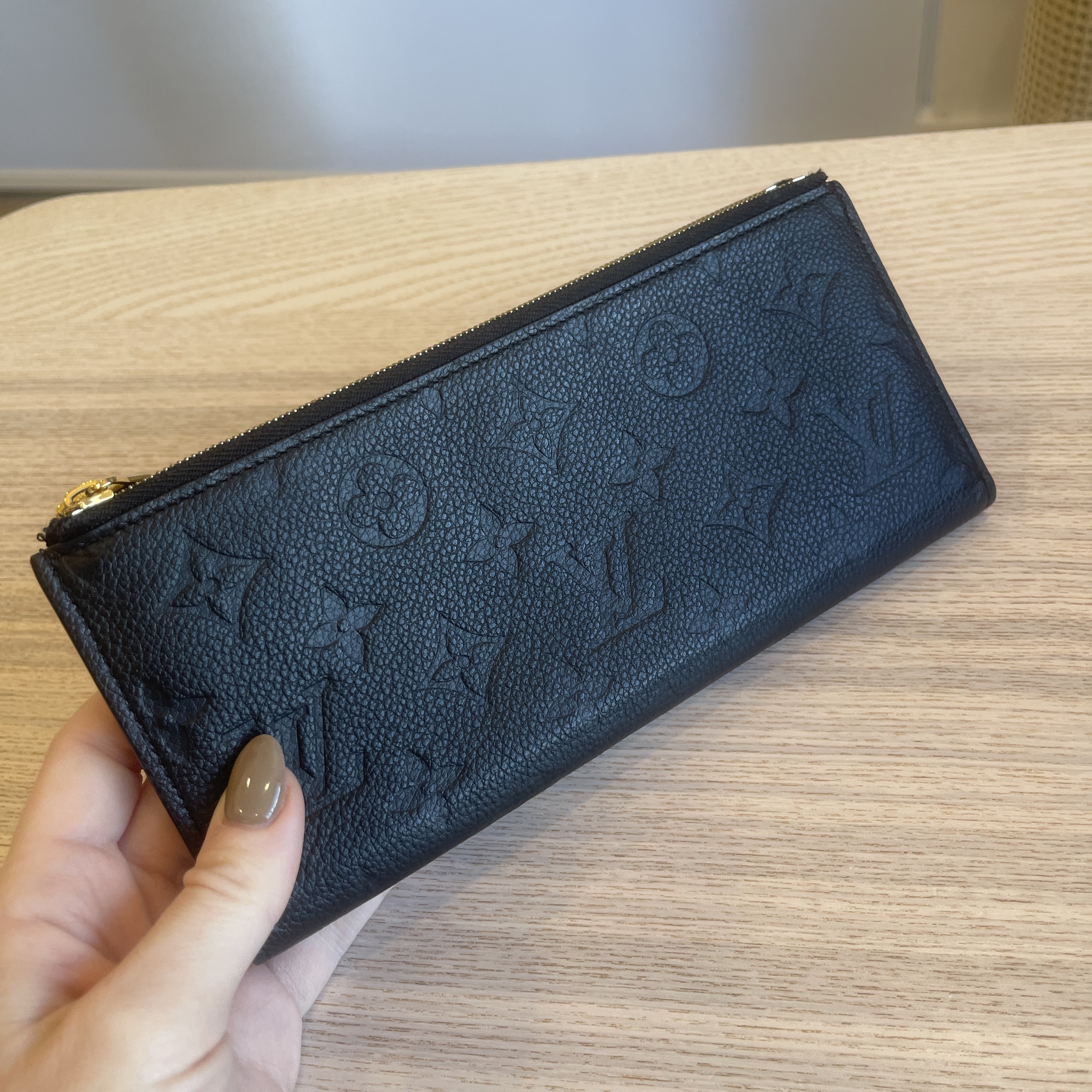 Louis Vuitton Empreinte Adele Wallet Noir