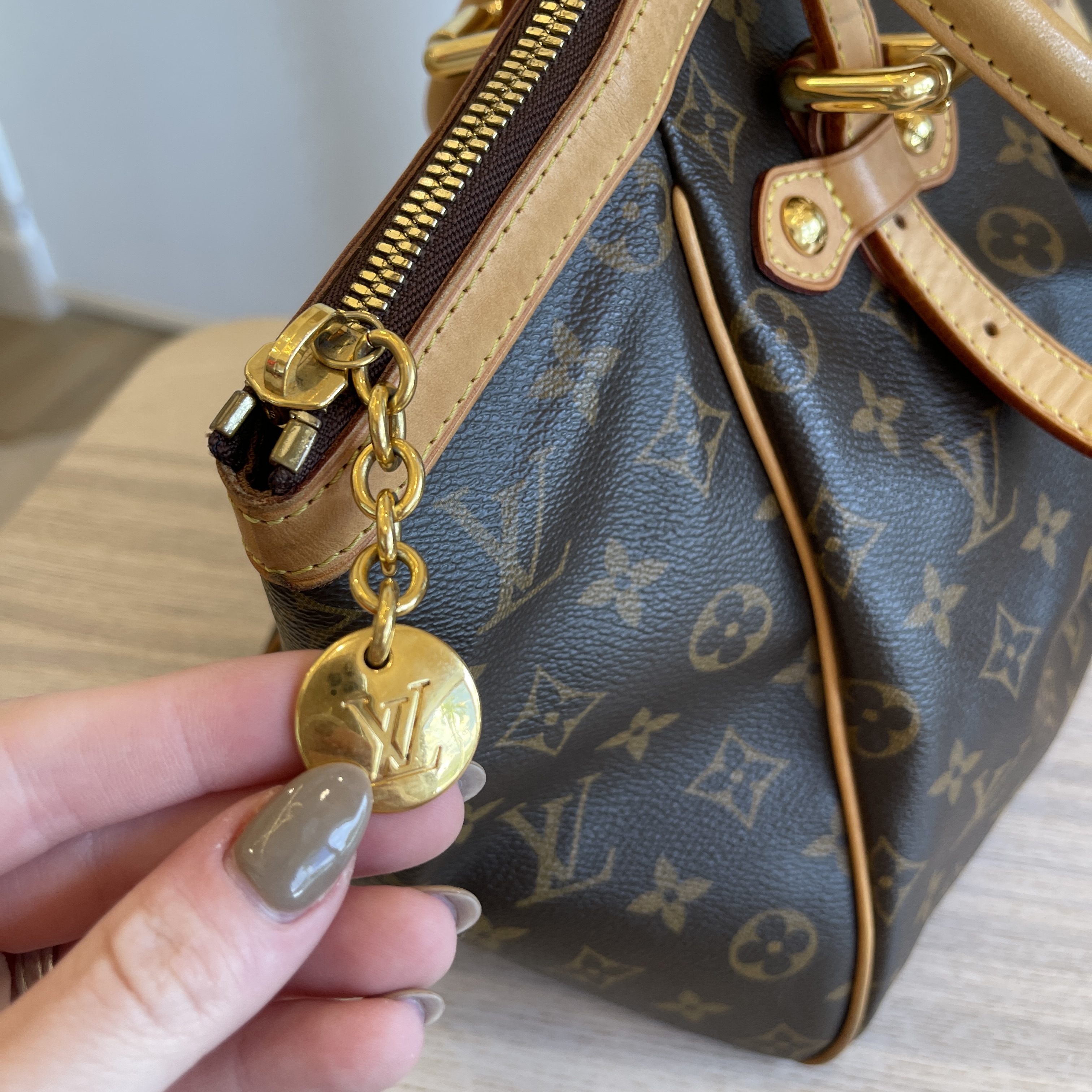 LOUIS VUITTON TIVOLI GM REVIEW 